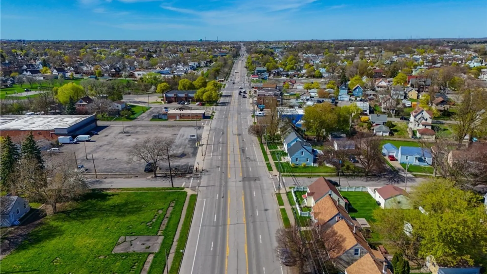 Property at 39 Hyde Park Boulevard, Niagara Falls, NY 14303 7