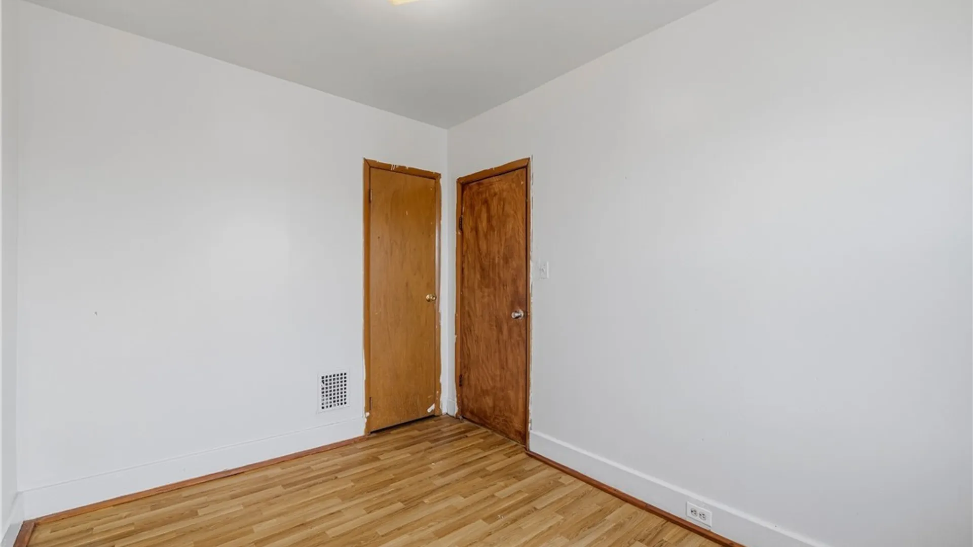 Property at 416 26th Street, Niagara Falls, NY 14303 24