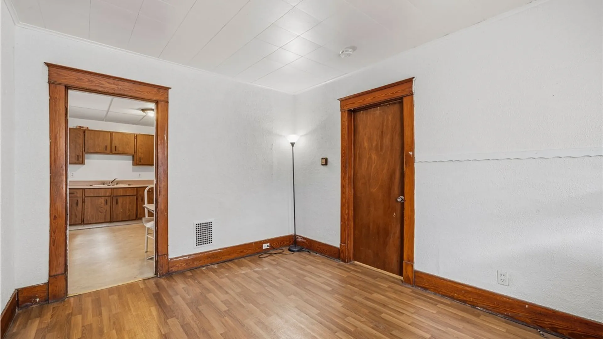 Property at 416 26th Street, Niagara Falls, NY 14303 3