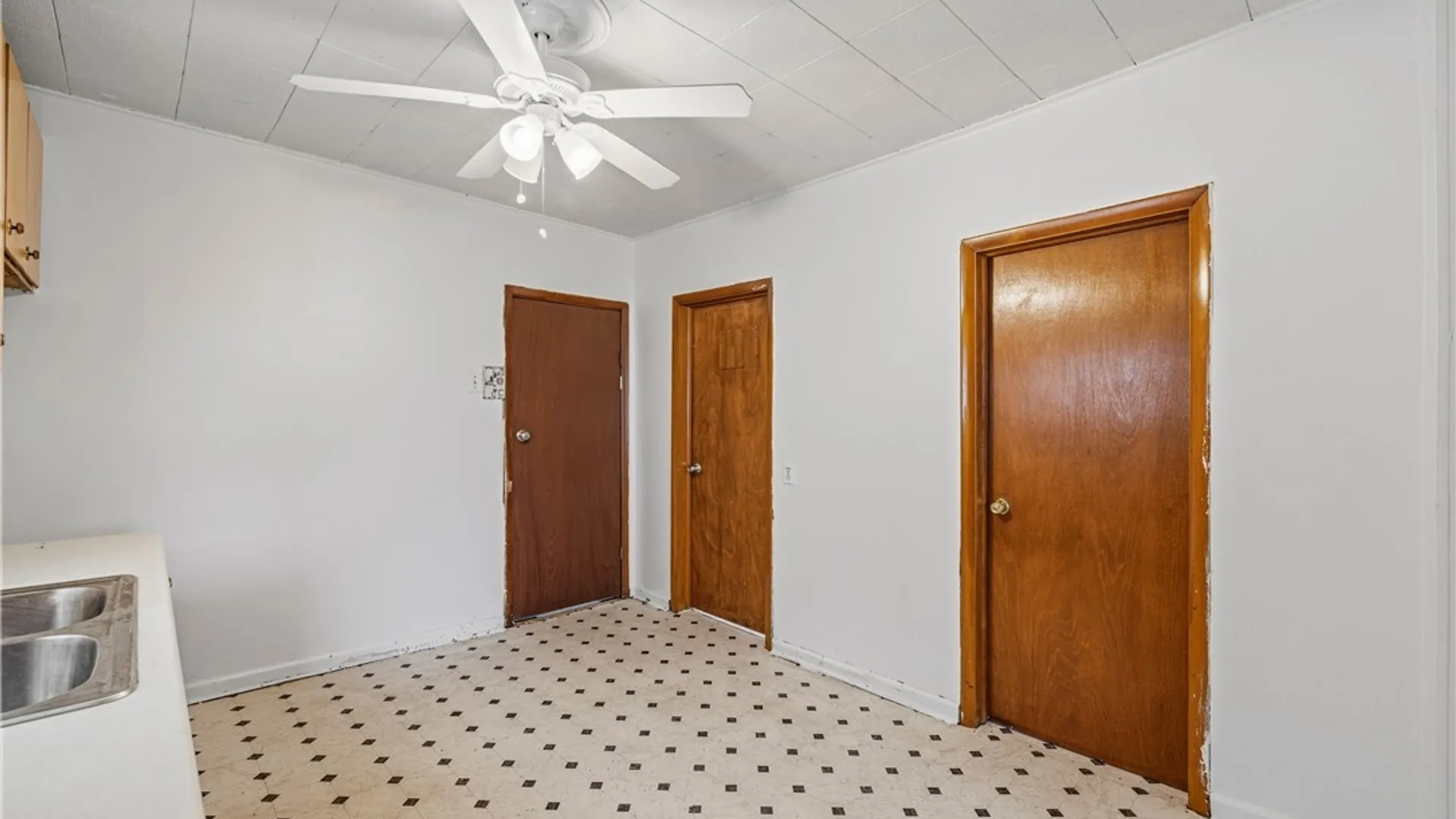 Property at 416 26th Street, Niagara Falls, NY 14303 9