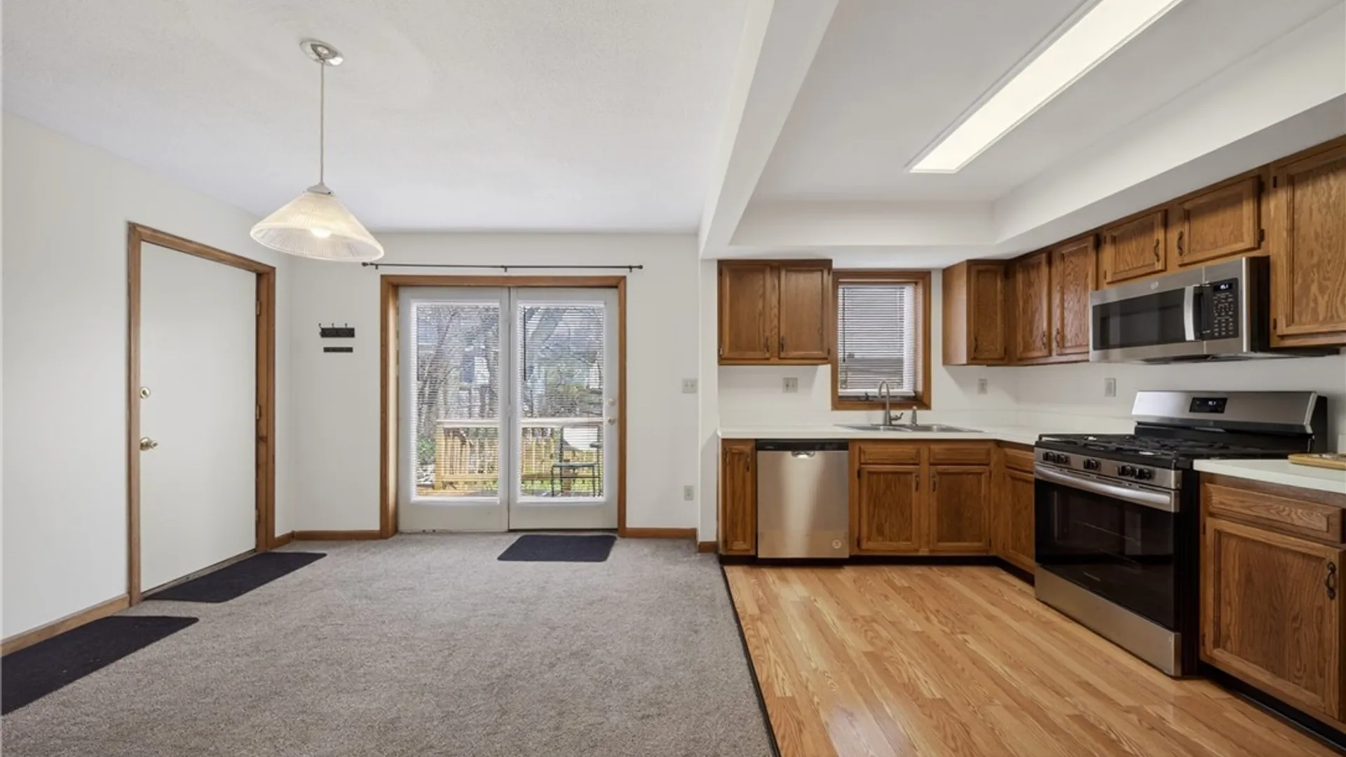 Property at 208 Oak Street, Syracuse, NY 13203 13