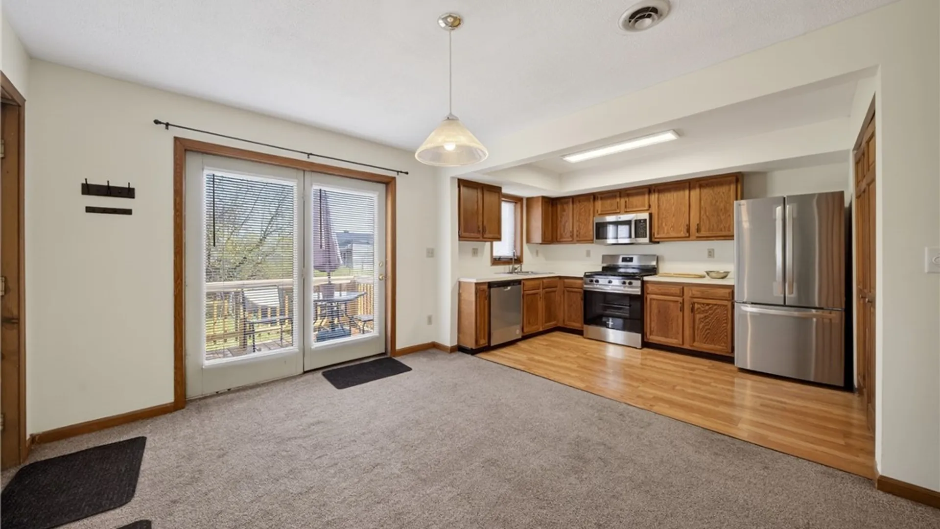 Property at 208 Oak Street, Syracuse, NY 13203 14
