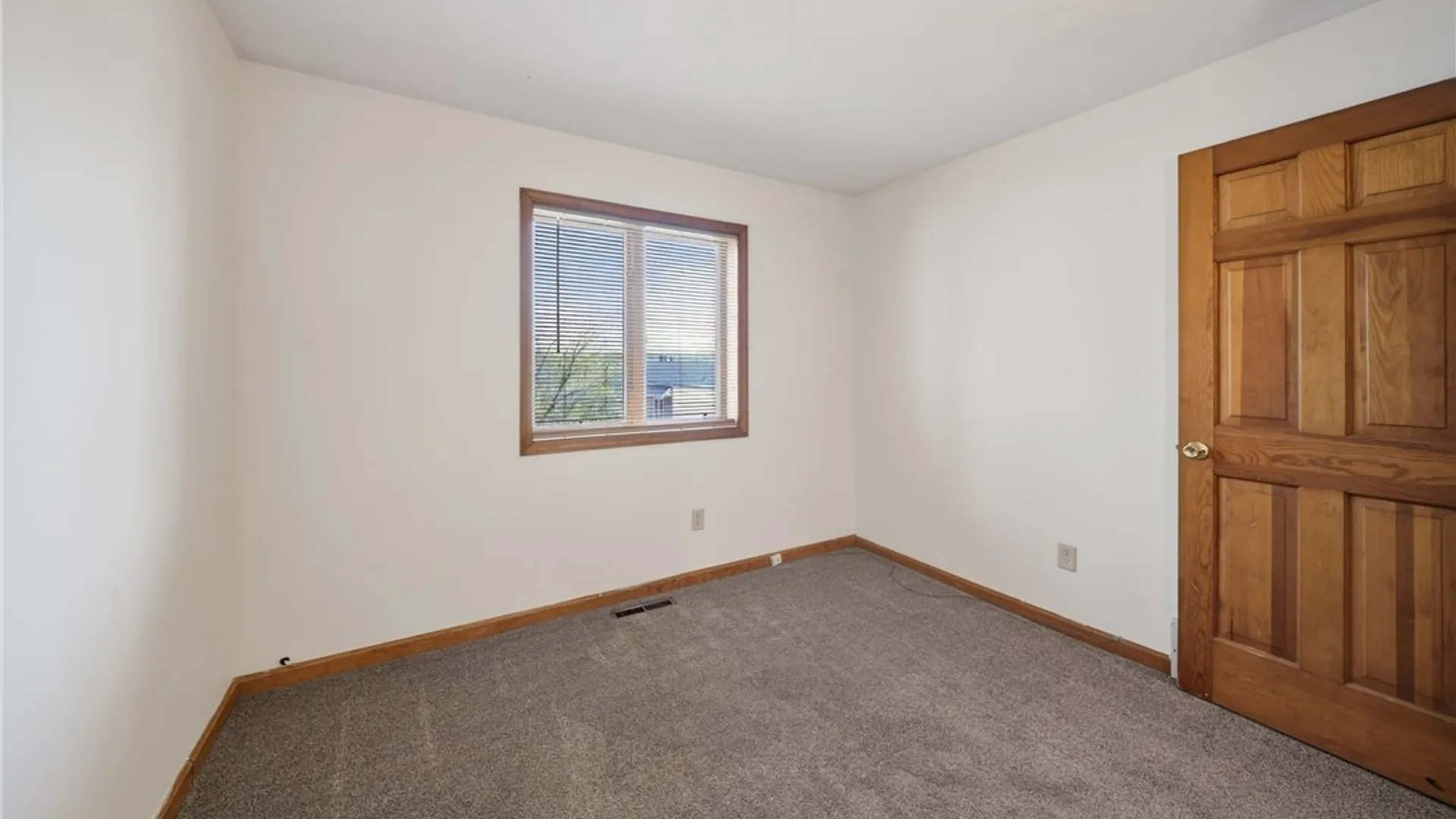 Property at 208 Oak Street, Syracuse, NY 13203 18