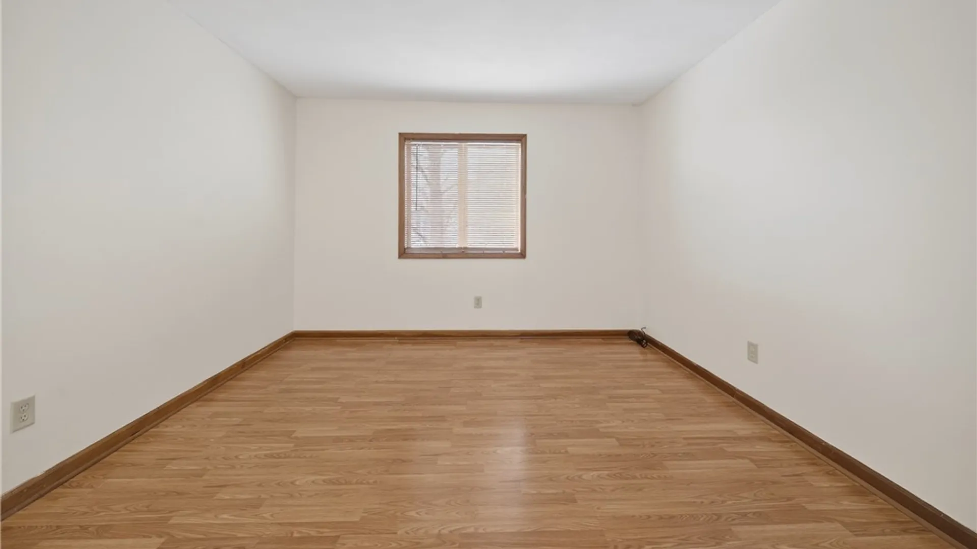 Property at 208 Oak Street, Syracuse, NY 13203 24