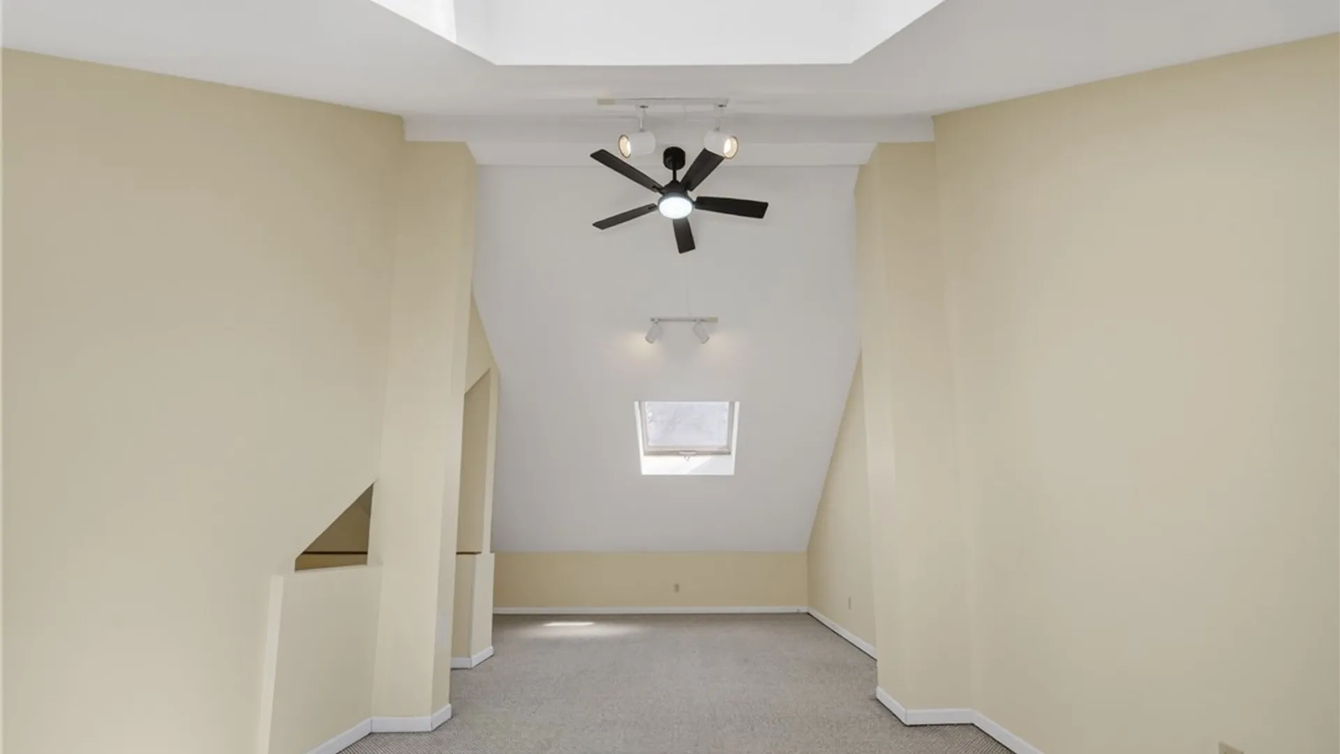 Property at 208 Oak Street, Syracuse, NY 13203 29