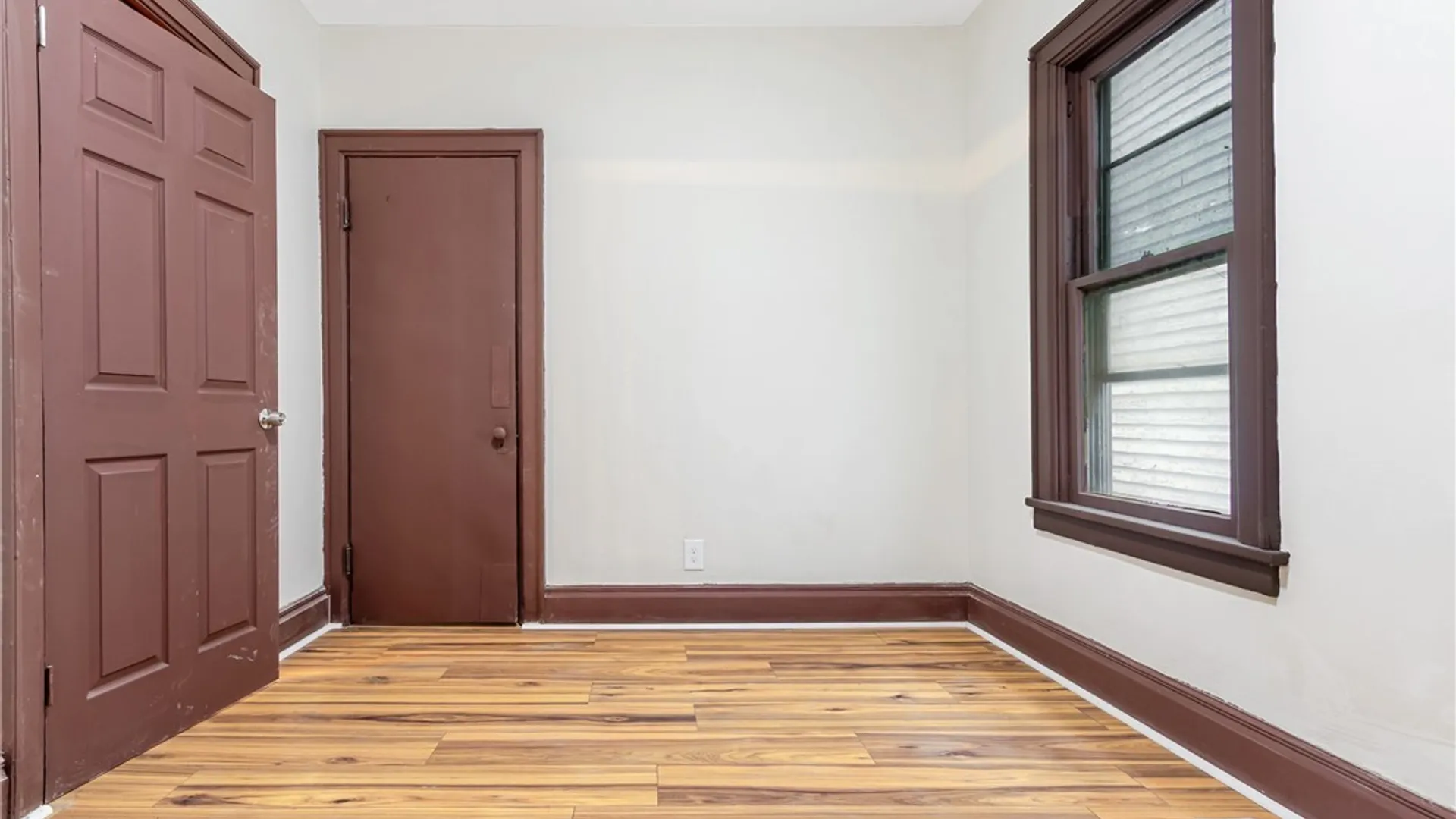 Property at 25 Hartman Place, Buffalo, NY 14207 12