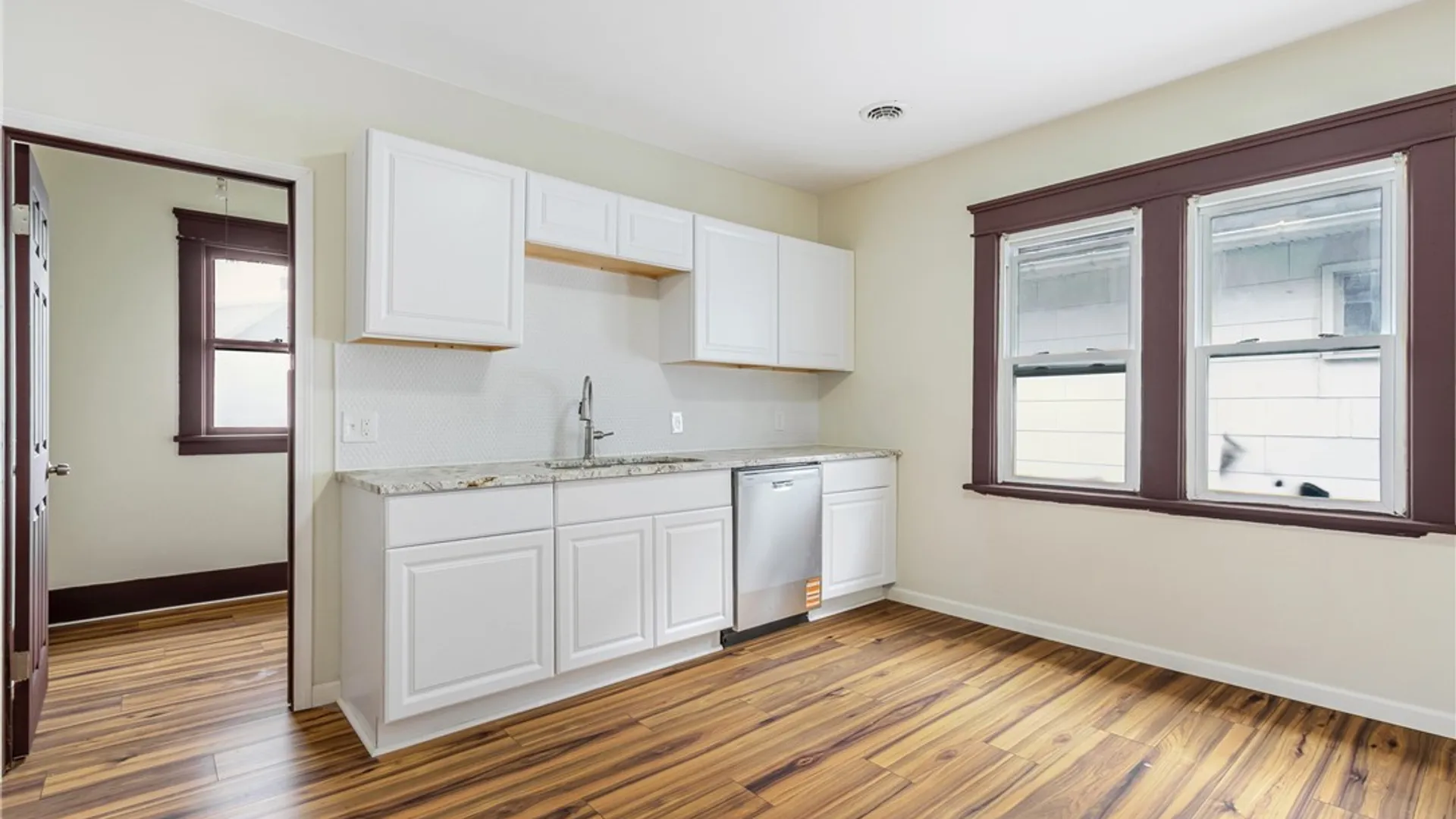 Property at 25 Hartman Place, Buffalo, NY 14207 28