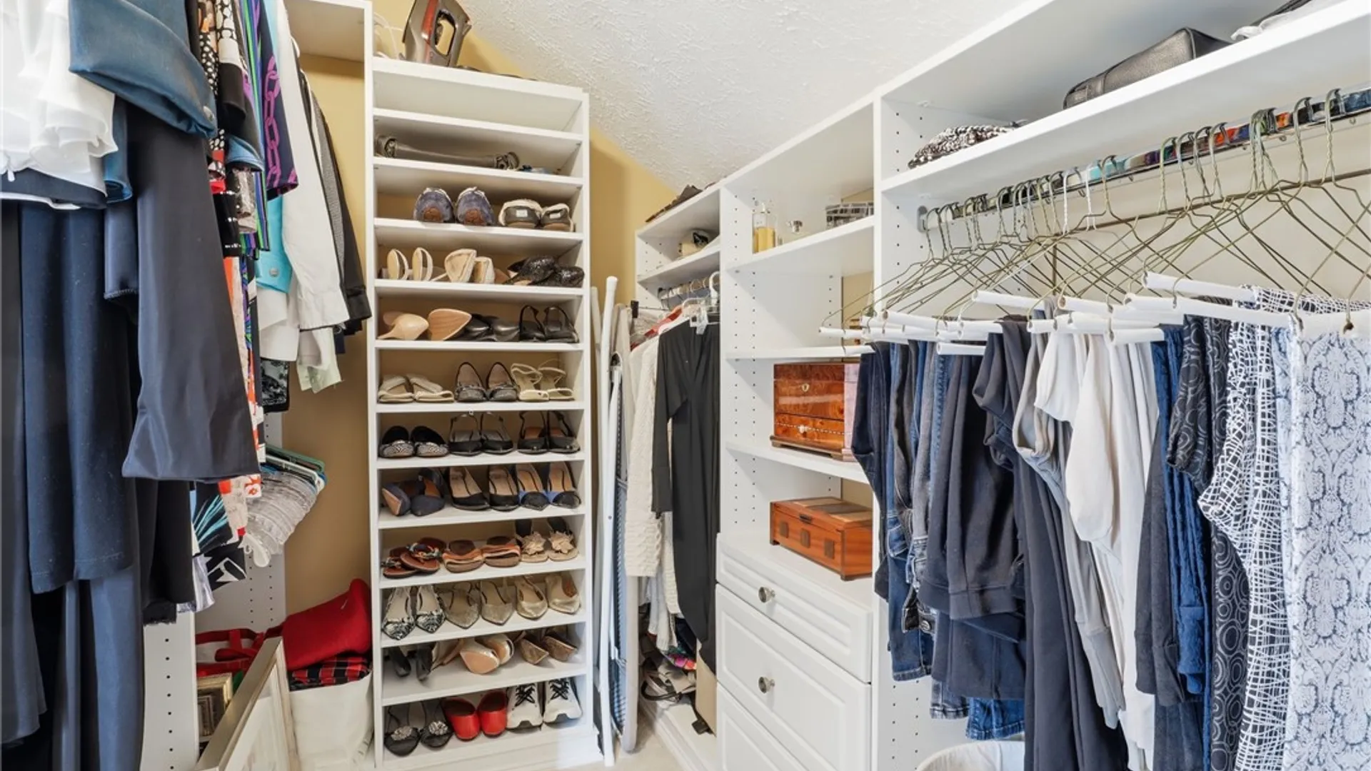 Property at 105 Fiddlers, Penfield, NY 14526 21