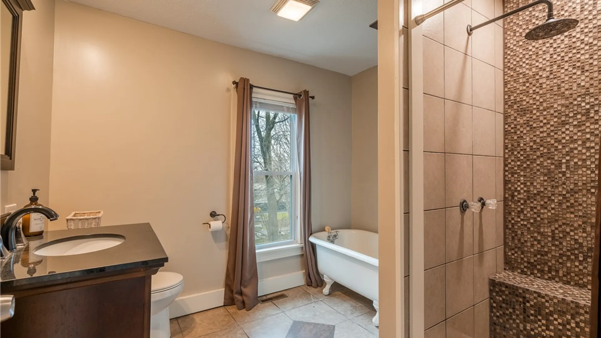 Property at 12 Cayuga Street, Auburn, NY 13021 17