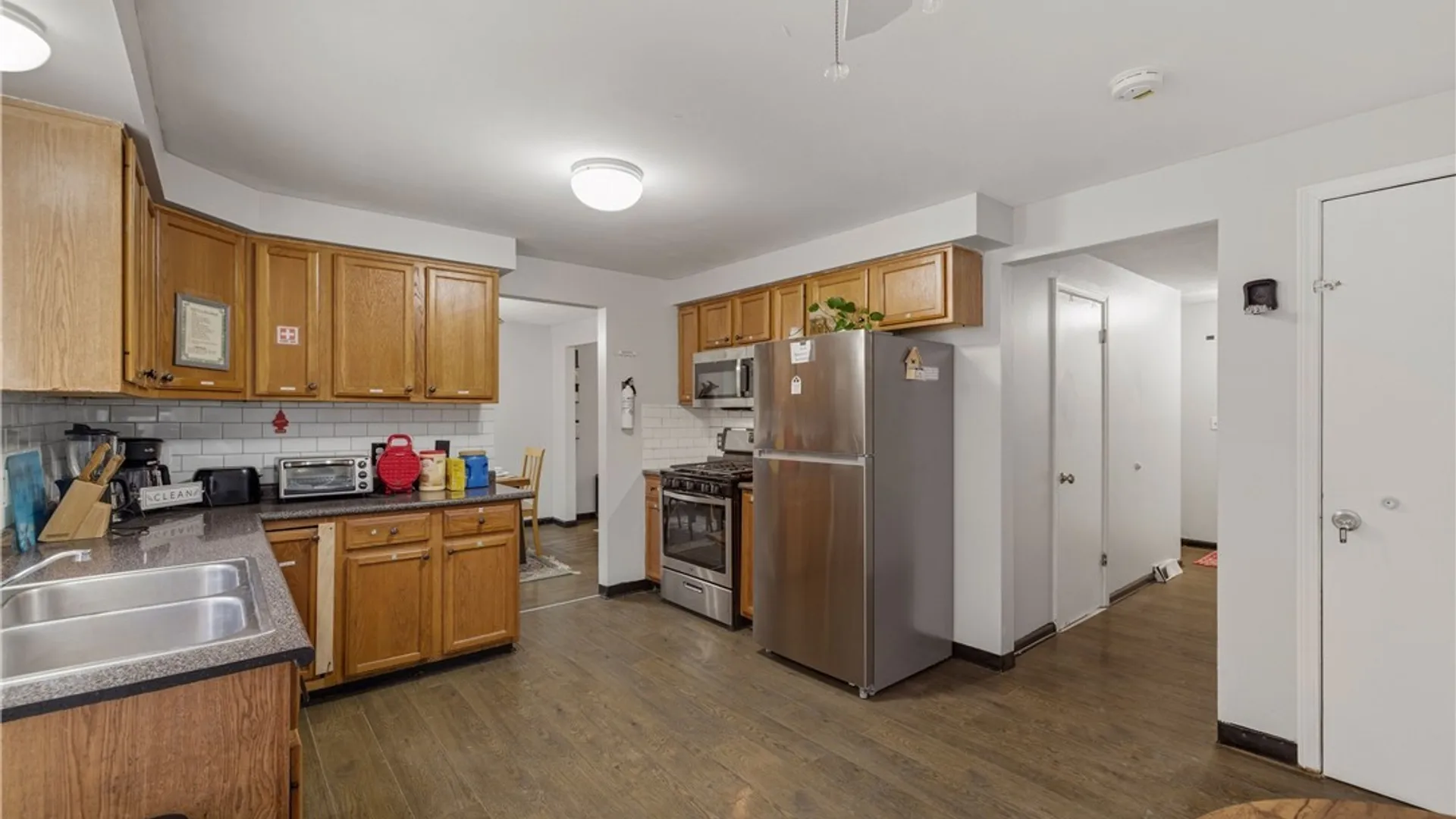 Property at 159 Glenwood Avenue, Buffalo, NY 14208 10