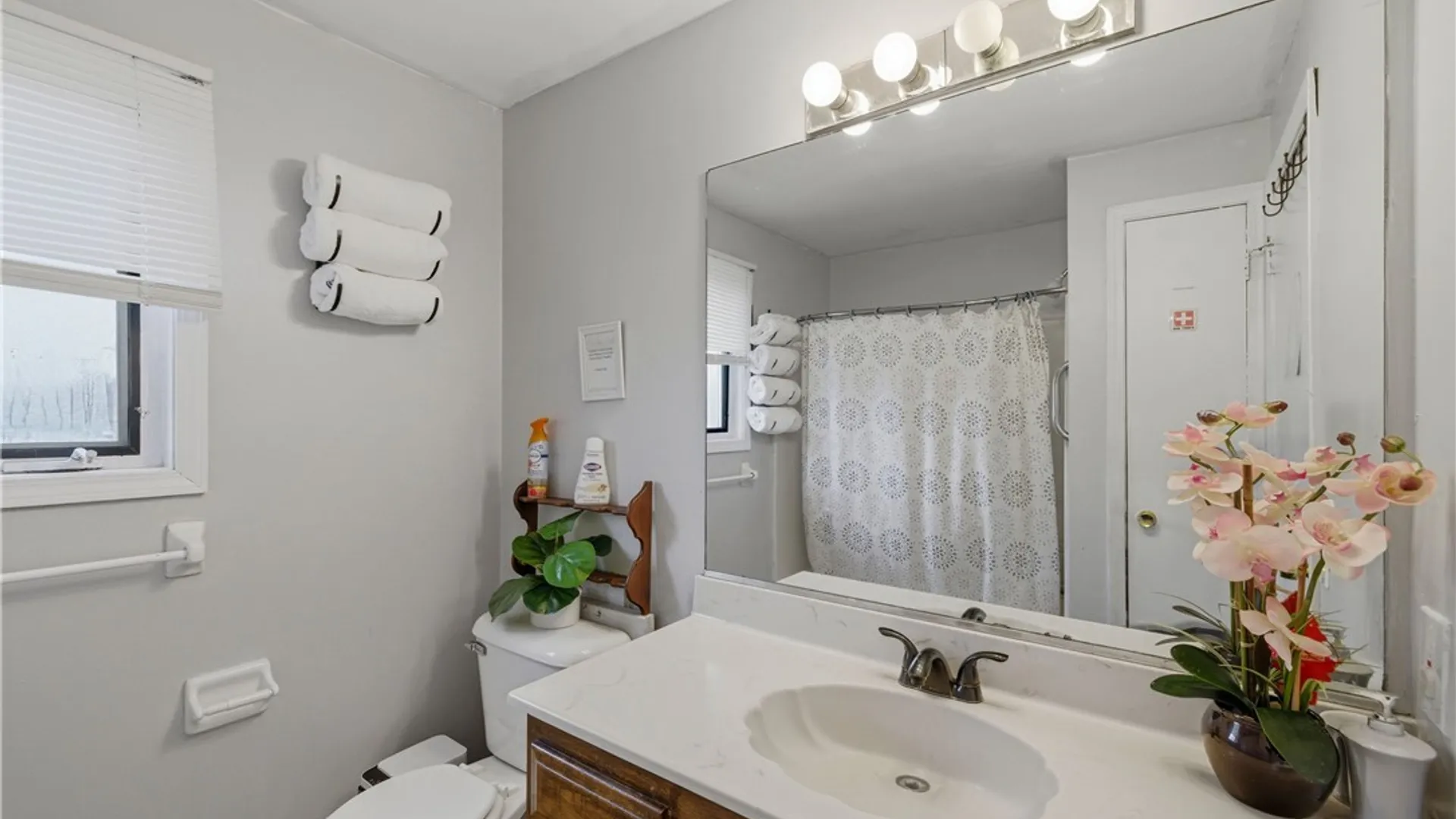 Property at 159 Glenwood Avenue, Buffalo, NY 14208 14