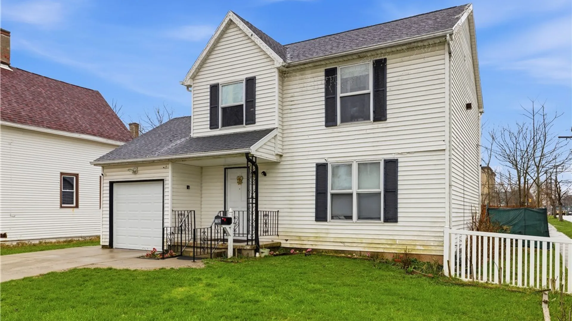 Property at 159 Glenwood Avenue, Buffalo, NY 14208 3