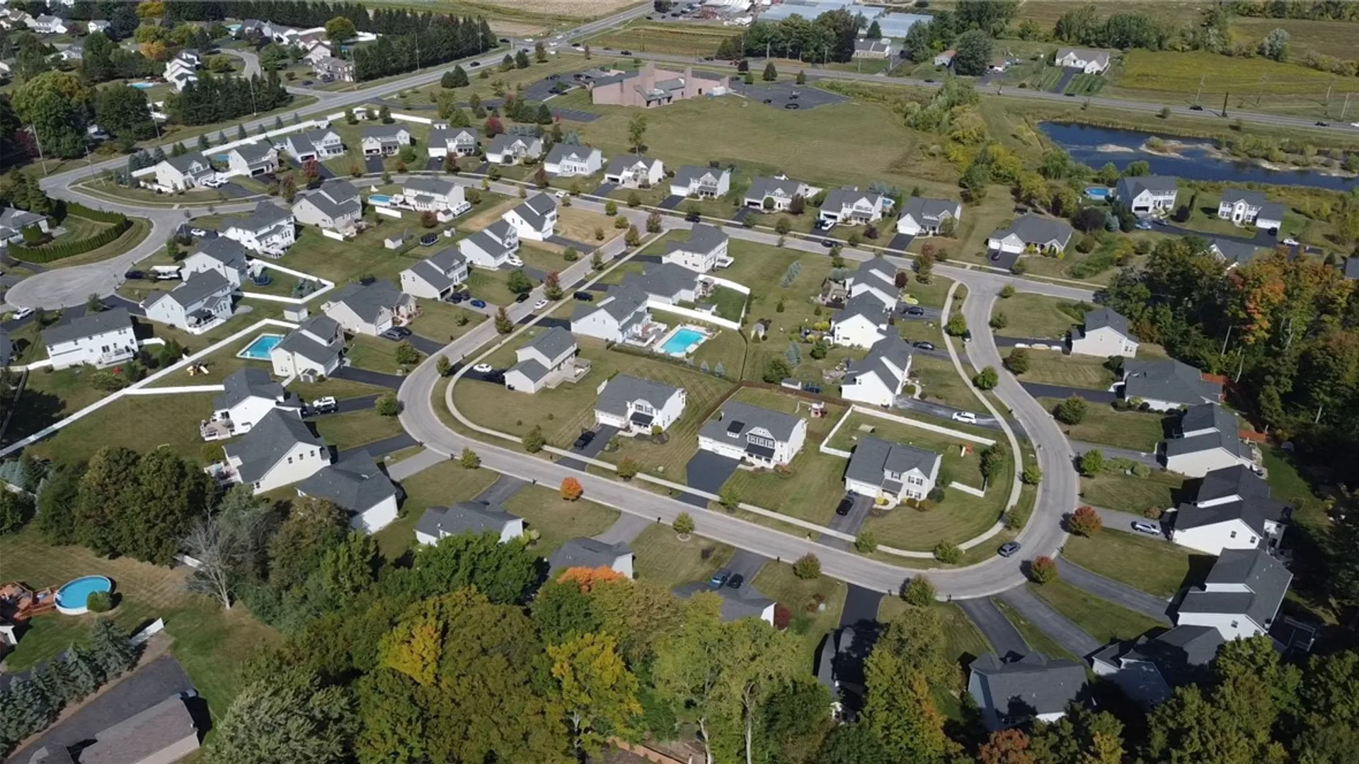 Property at 48 Willow Bridge, Penfield, NY 14526 29