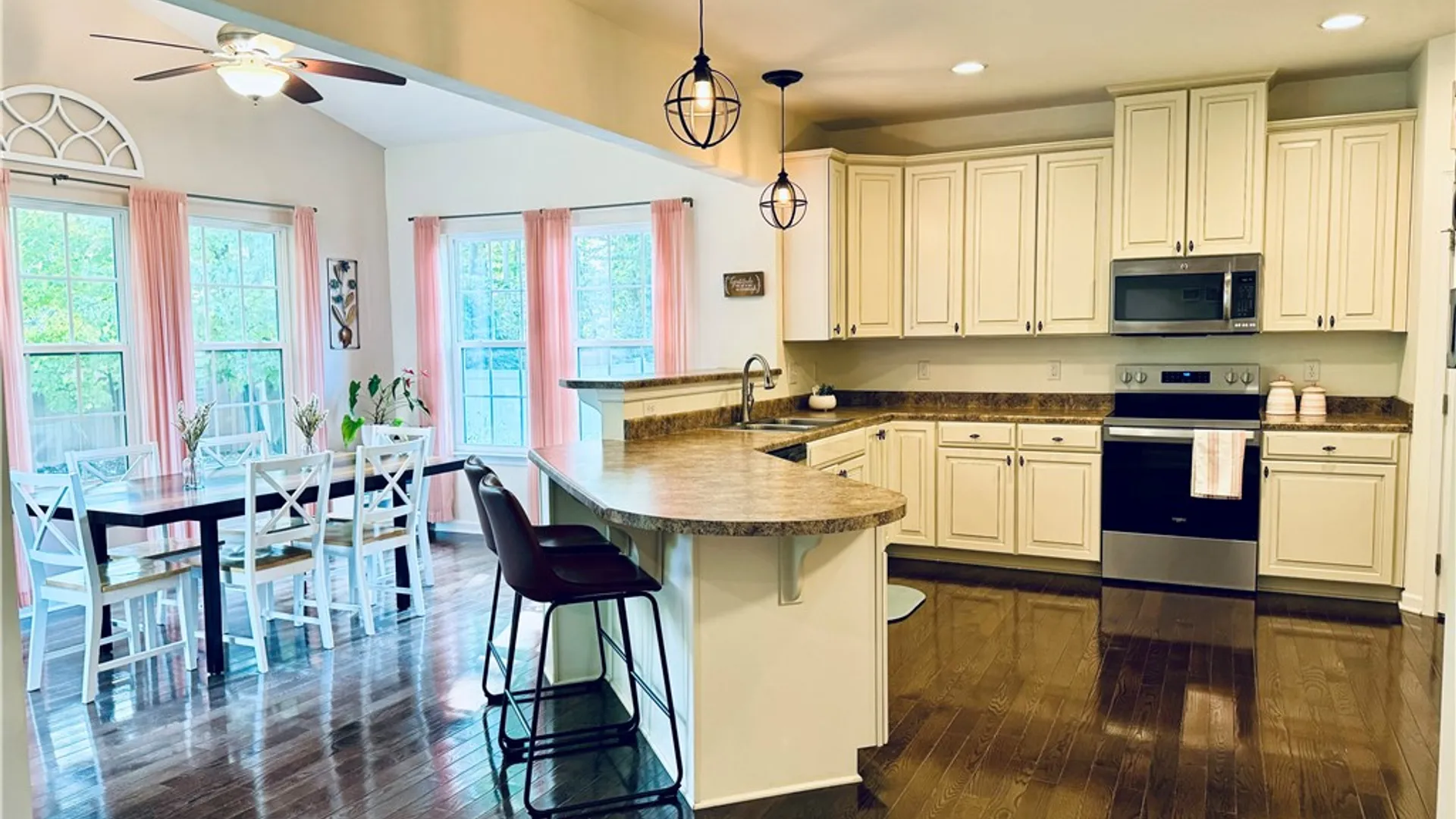 Property at 48 Willow Bridge, Penfield, NY 14526 8