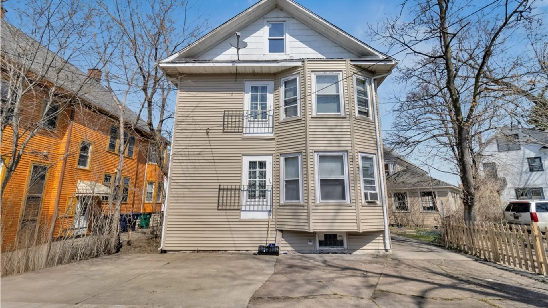 Property at 97 Eastwood Place, Buffalo, NY 14208 4