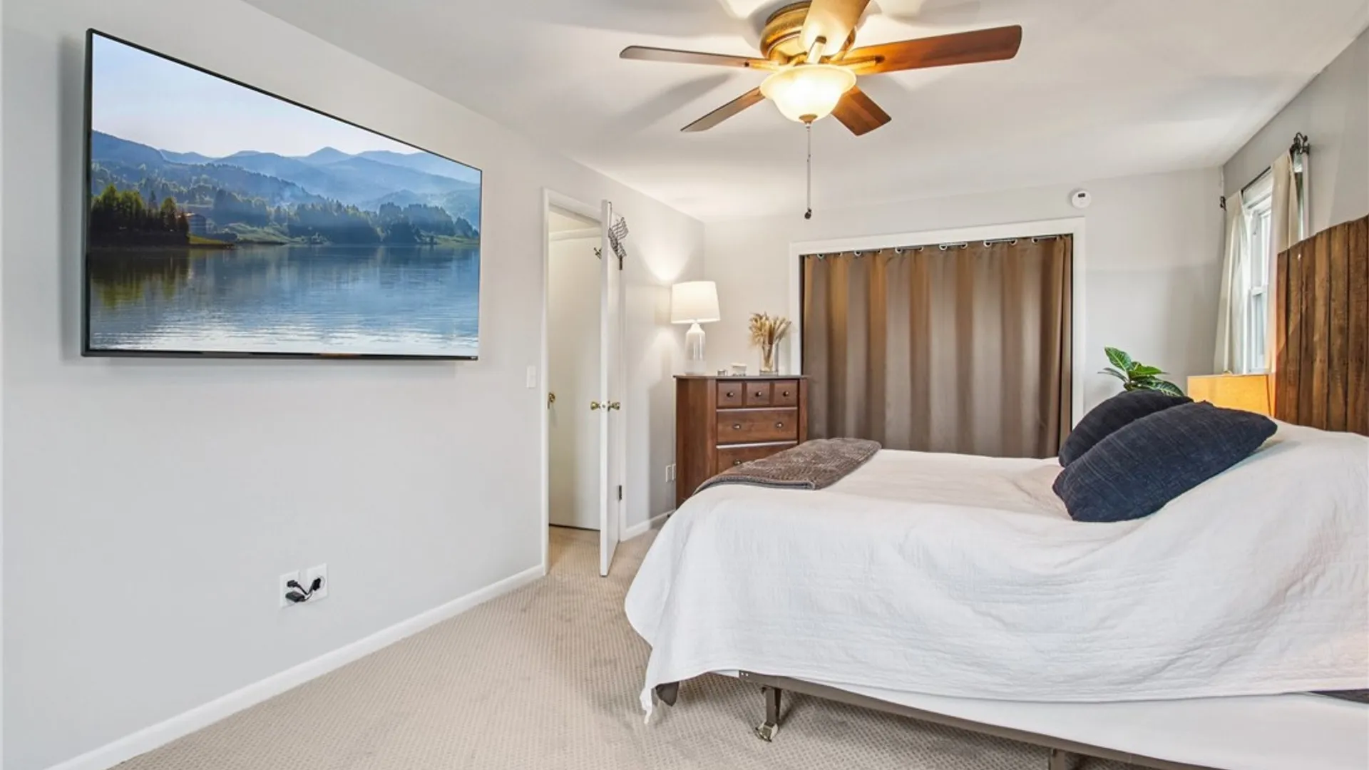 Property at 173 Eaton Road, Irondequoit, NY 14617 10