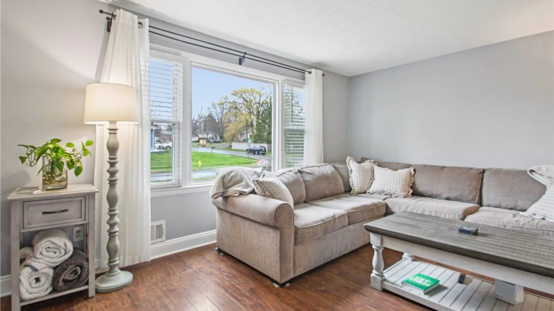 Property at 173 Eaton Road, Irondequoit, NY 14617 4