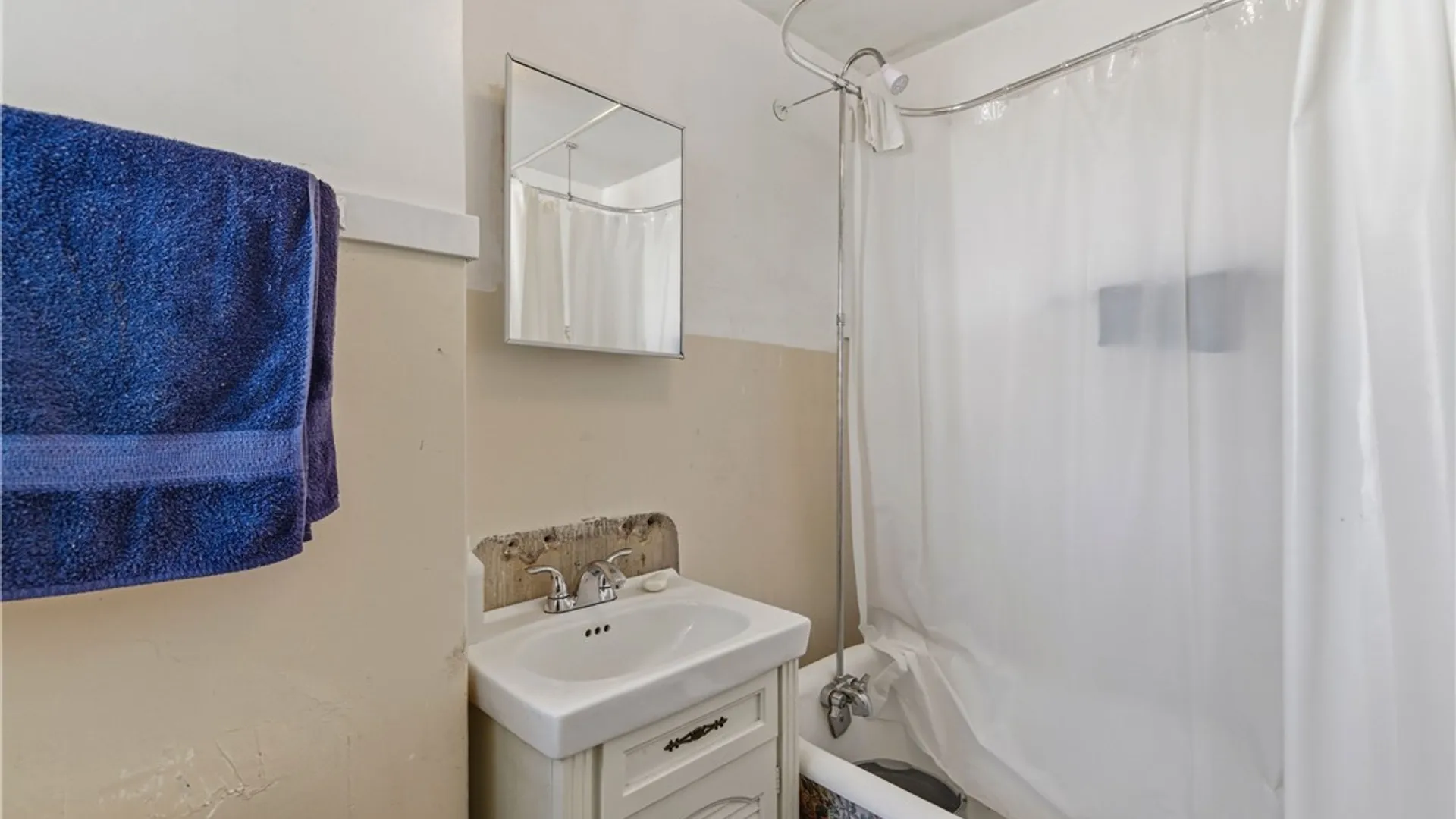 Property at 552 24th Street, Niagara Falls, NY 14301 14
