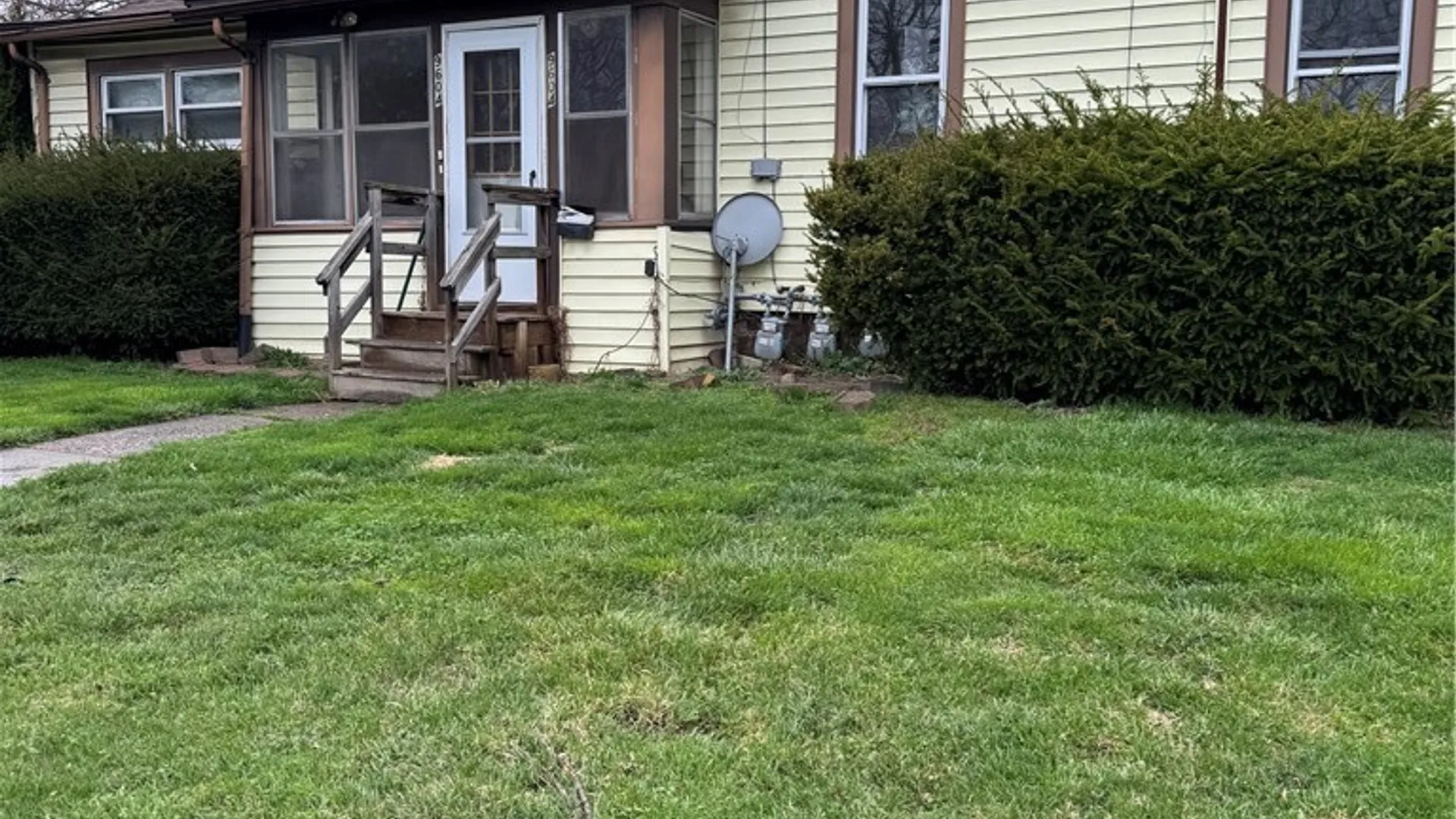 Property at 9604 Cayuga Drive, Niagara Falls, NY 14304 2