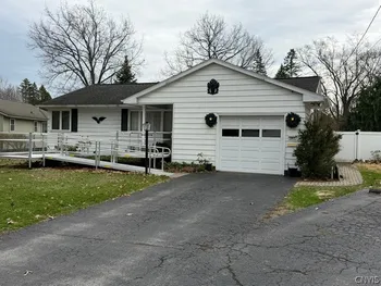 501 Chestnut Street, Clay, NY 13212