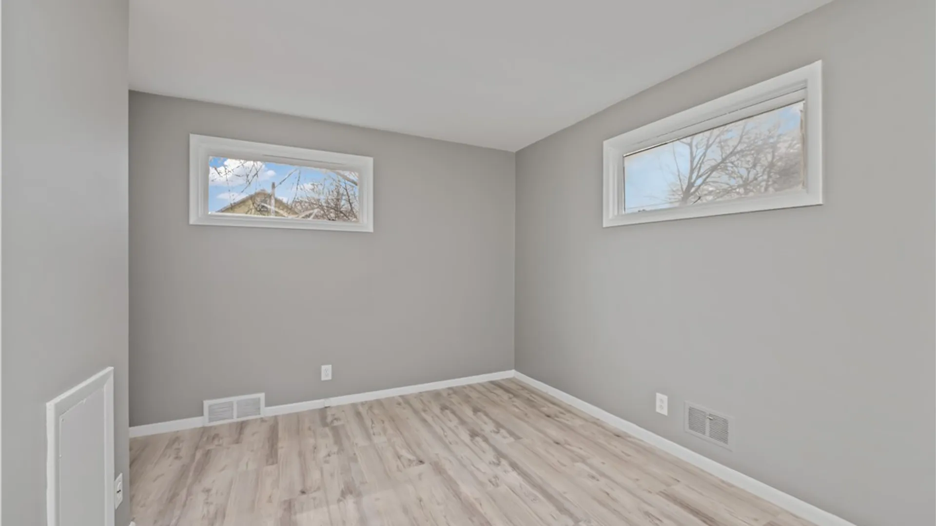 Property at 961 Arnett Boulevard, Rochester, NY 14619 13