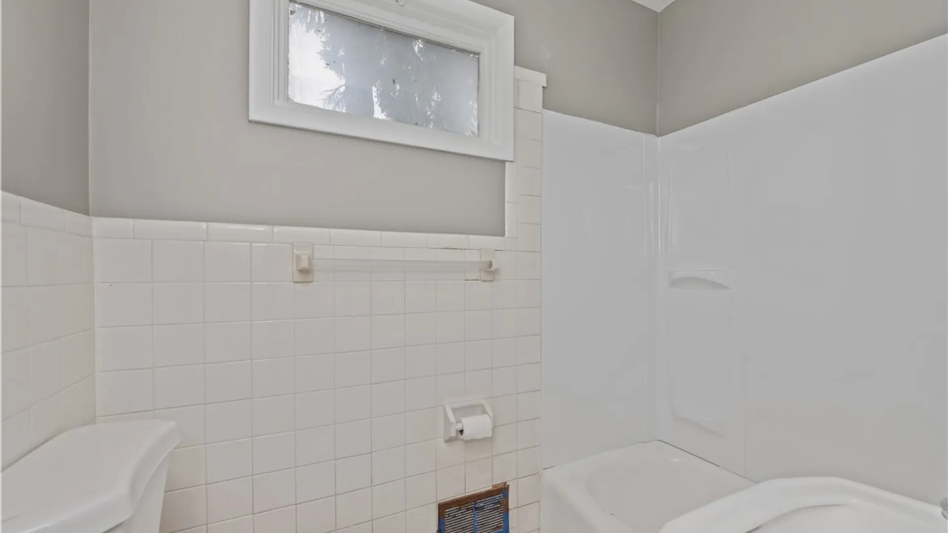 Property at 961 Arnett Boulevard, Rochester, NY 14619 15
