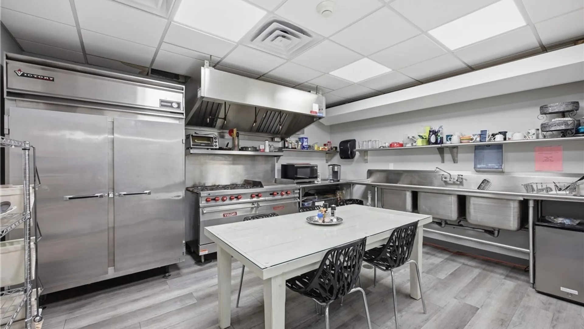 Property at 70 Linwood Avenue, Orchard Park, NY 14127 25