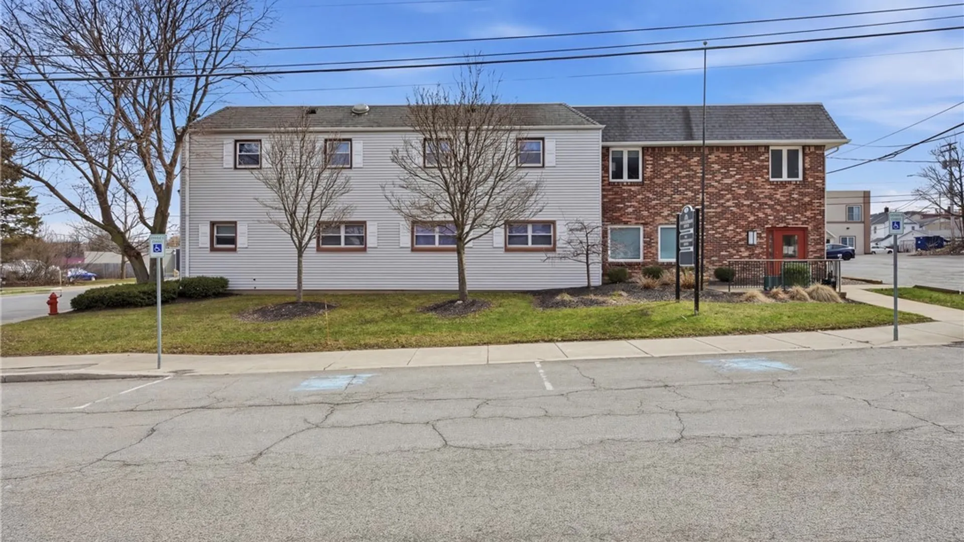 Property at 70 Linwood Avenue, Orchard Park, NY 14127 4