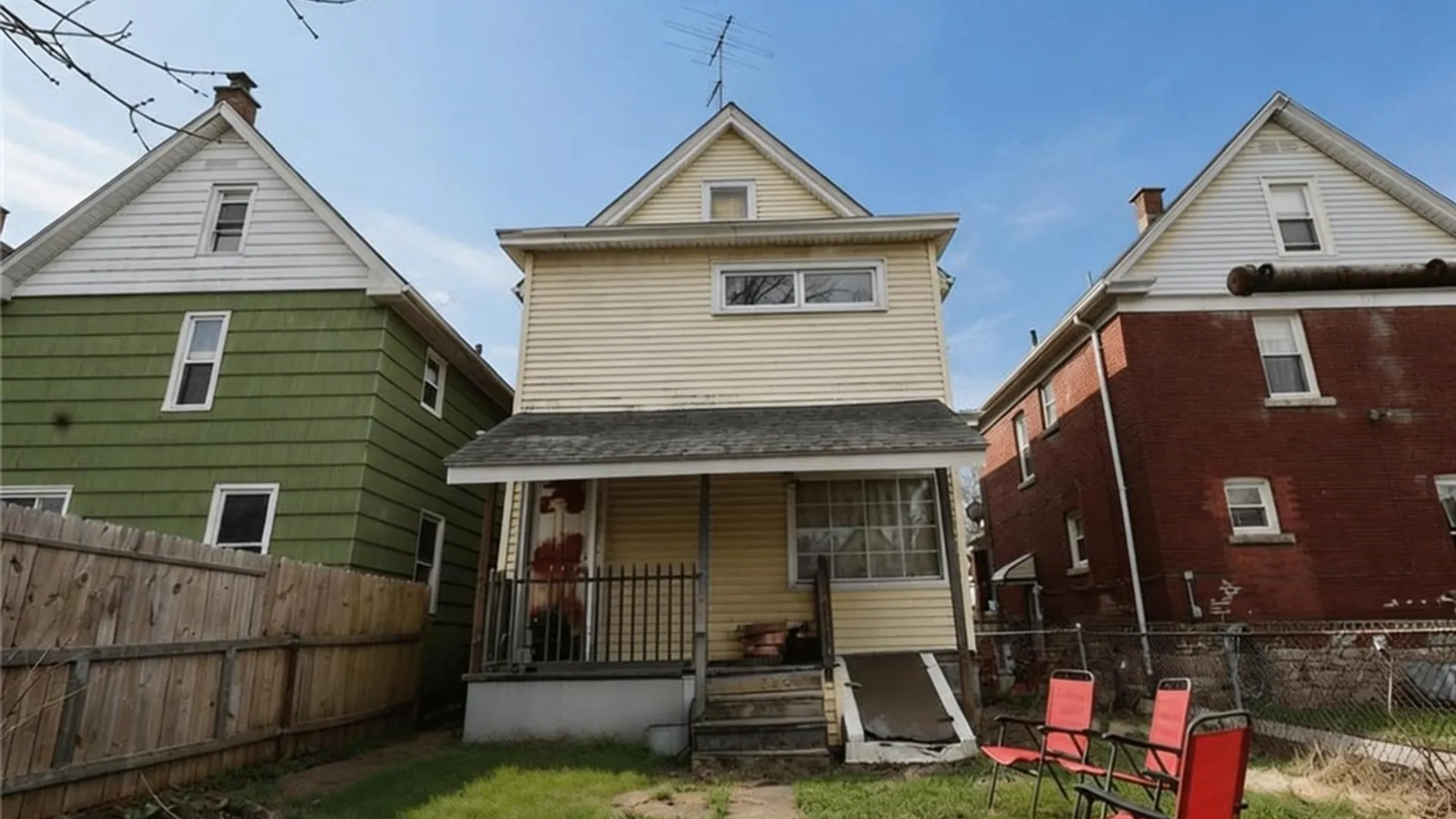 Property at 2022 La Salle Avenue, Niagara Falls, NY 14301 3