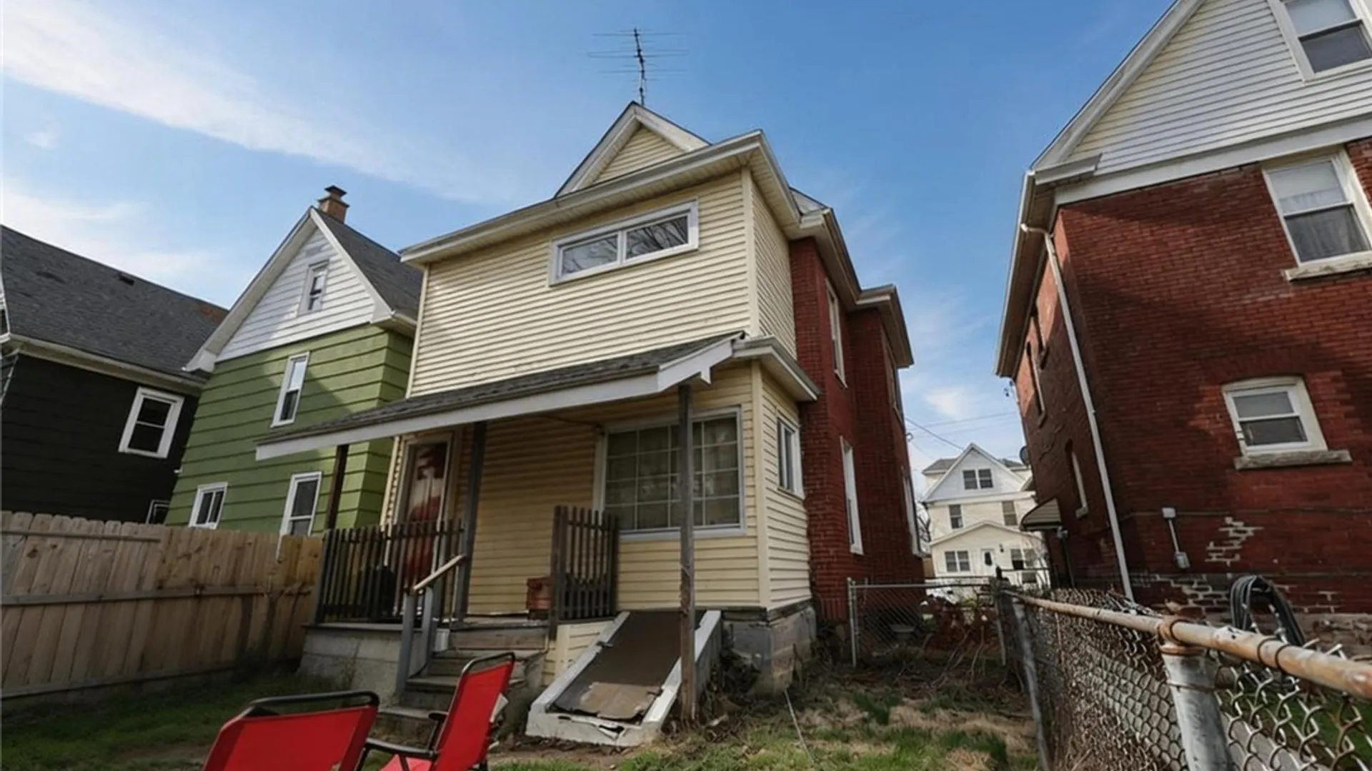 Property at 2022 La Salle Avenue, Niagara Falls, NY 14301 4