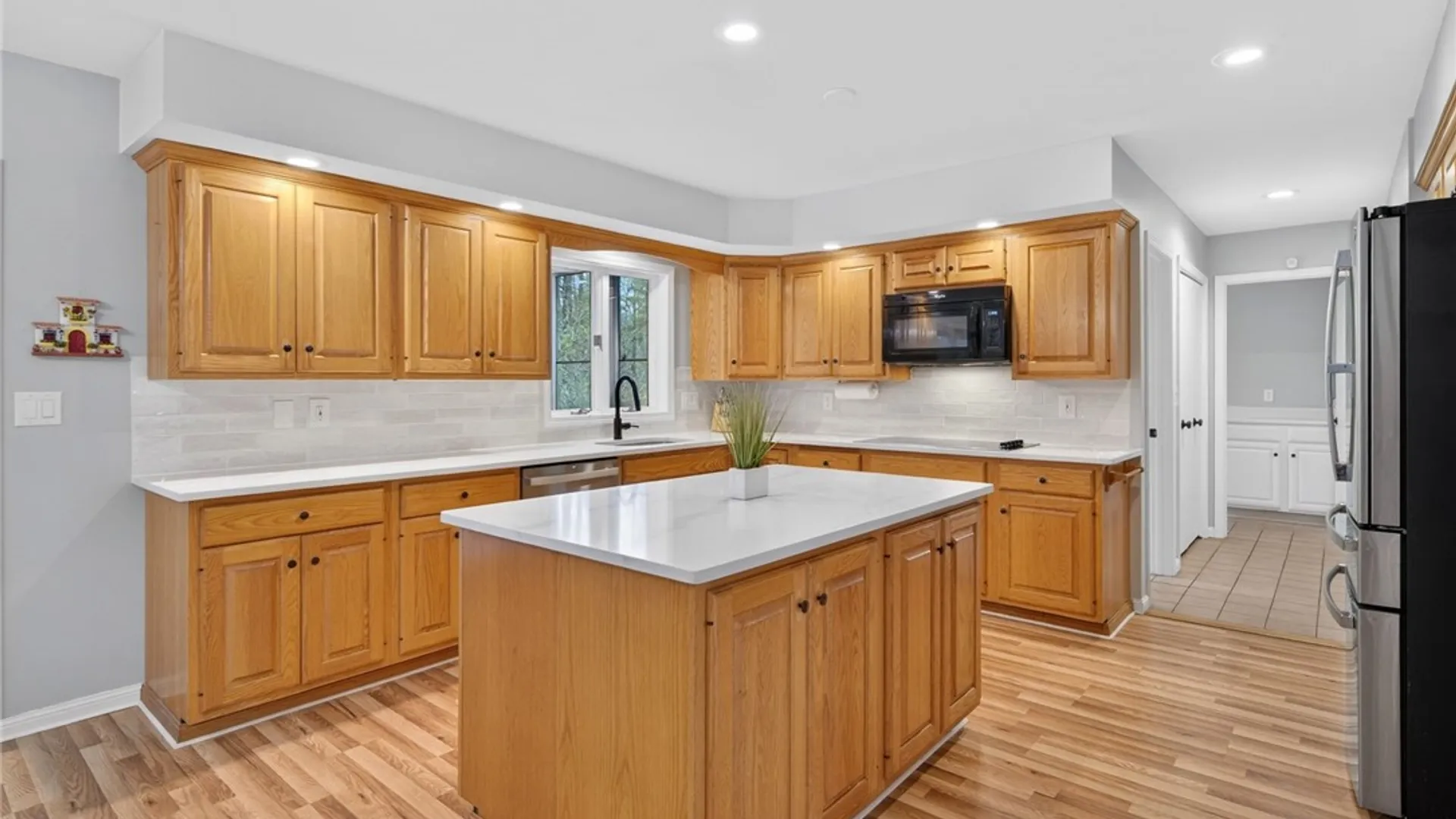 Property at 5 Arrowood Lane, Lansing, NY 14850 11