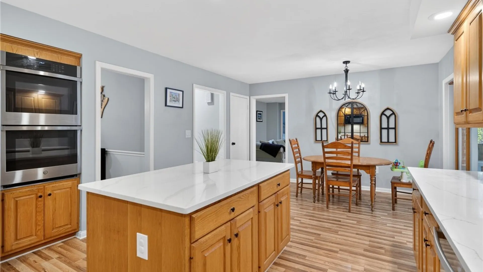 Property at 5 Arrowood Lane, Lansing, NY 14850 12