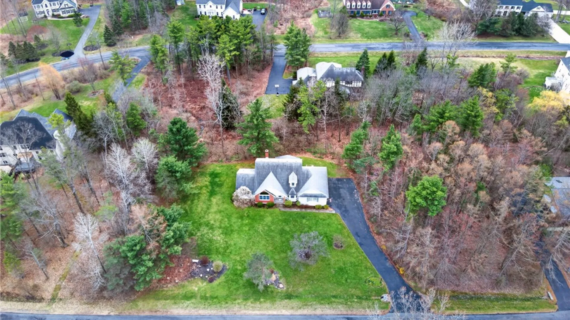 Property at 5 Arrowood Lane, Lansing, NY 14850 34