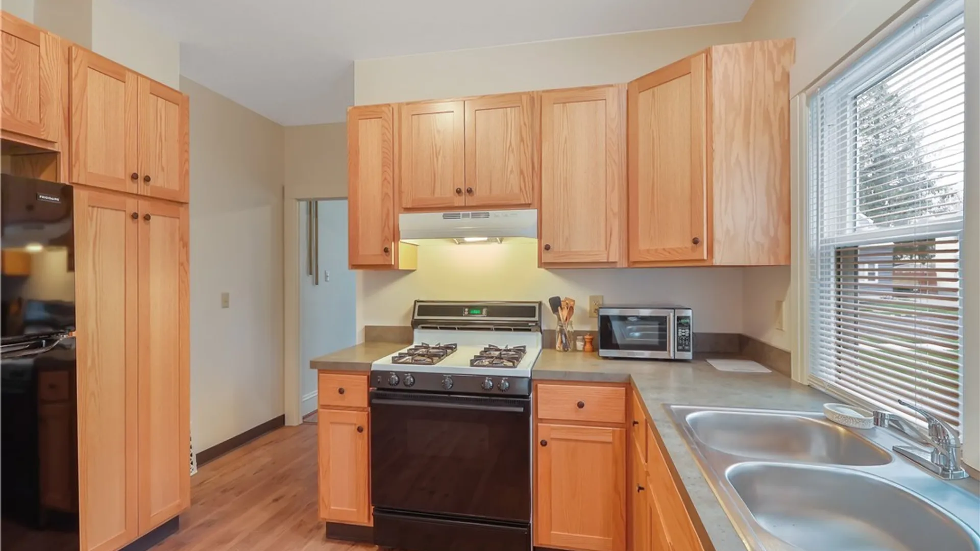 Property at 209 Richfield Avenue, Syracuse, NY 13205 16
