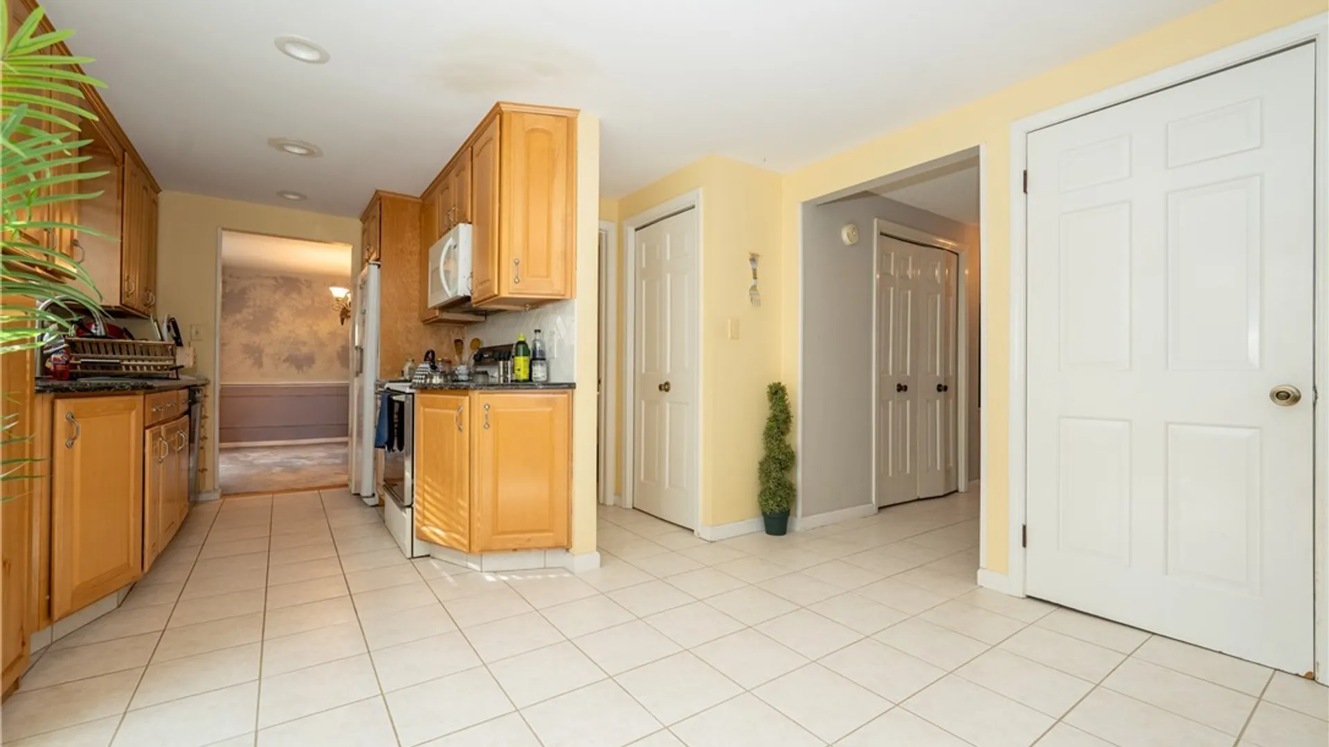 Property at 171 Oakbrook Drive, Amherst, NY 14221 23