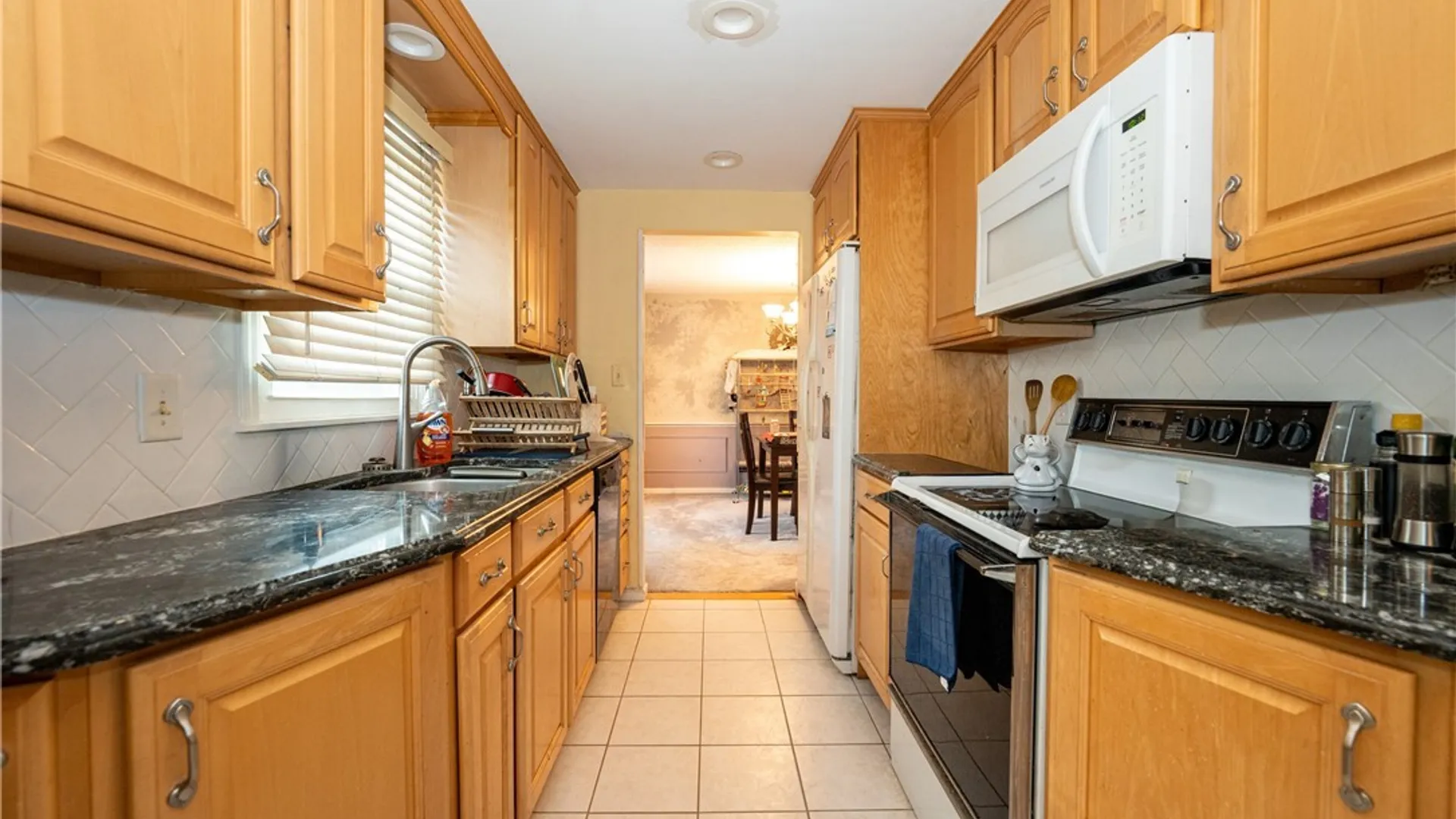 Property at 171 Oakbrook Drive, Amherst, NY 14221 9