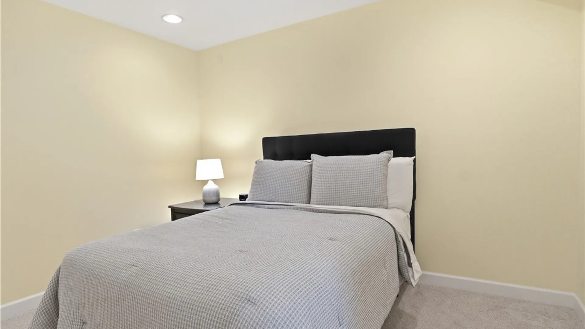 Property at 5 Kingfisher Court, Orchard Park, NY 14127 28