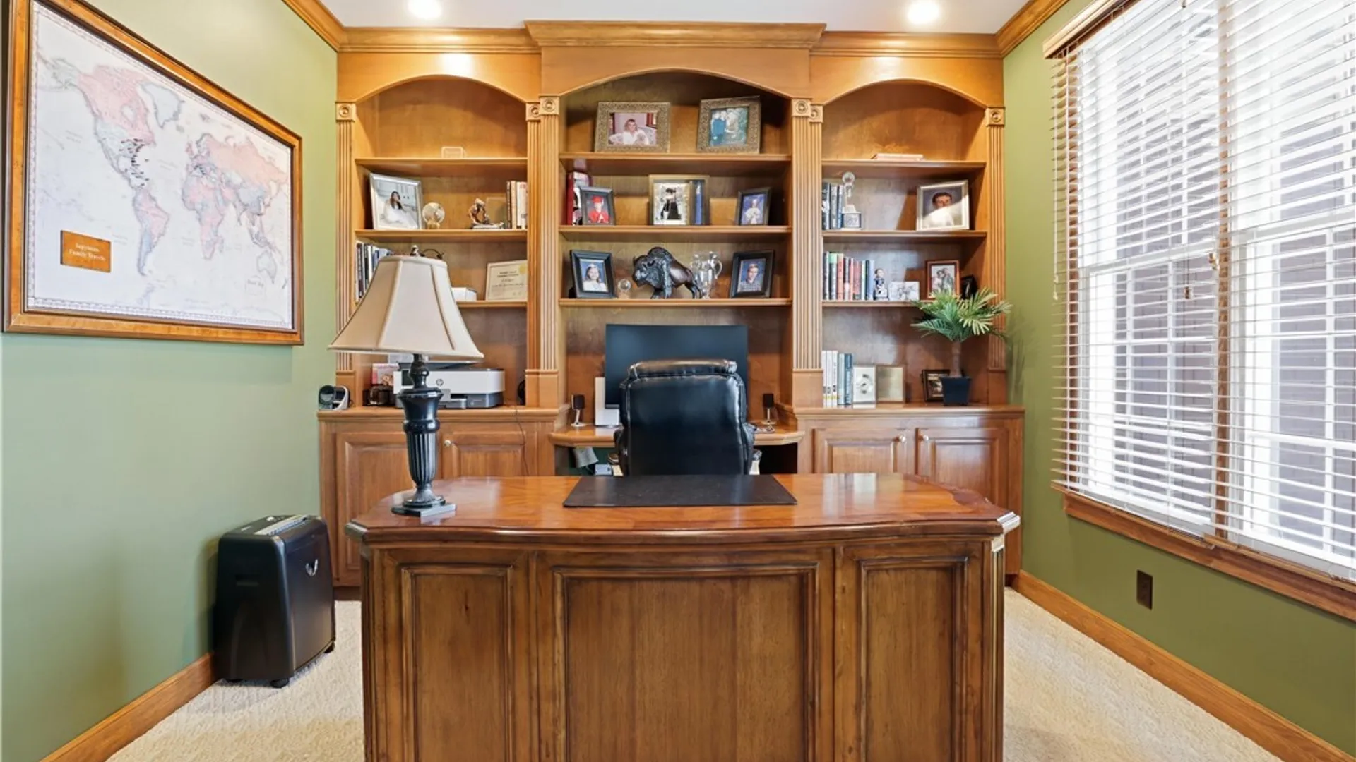 Property at 5 Kingfisher Court, Orchard Park, NY 14127 4