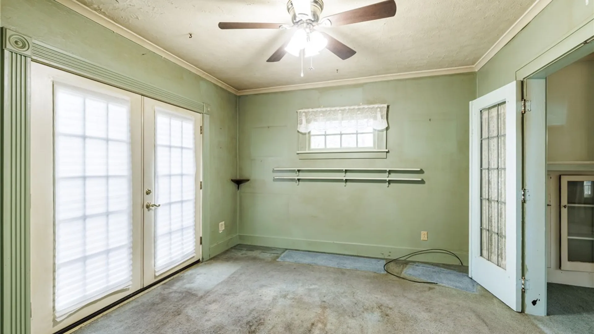 Property at 22 Grassmere Park, Rochester, NY 14612 11