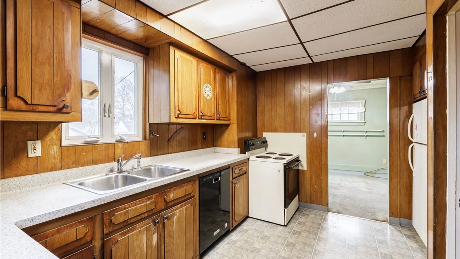 Property at 22 Grassmere Park, Rochester, NY 14612 13