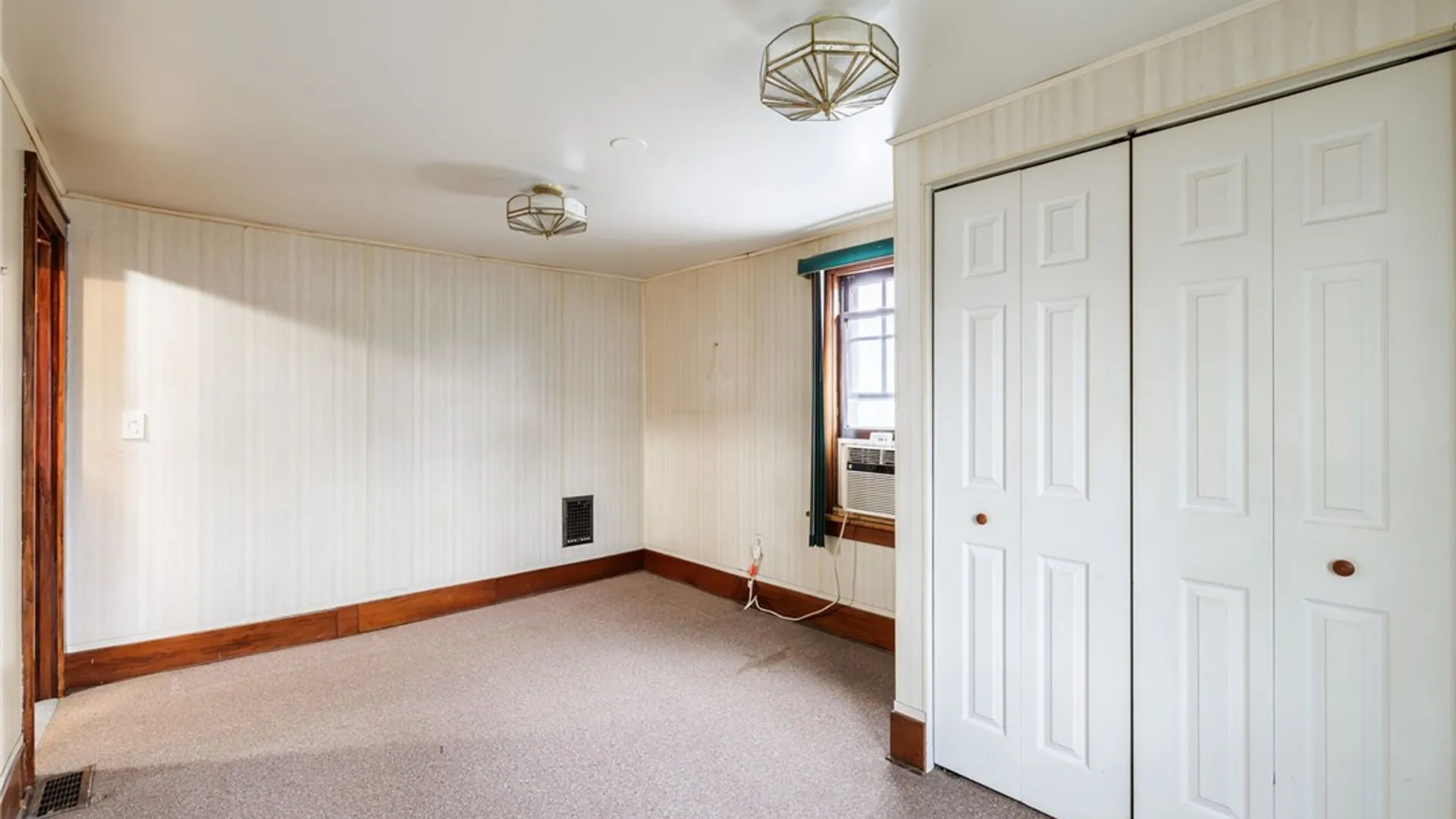 Property at 22 Grassmere Park, Rochester, NY 14612 20
