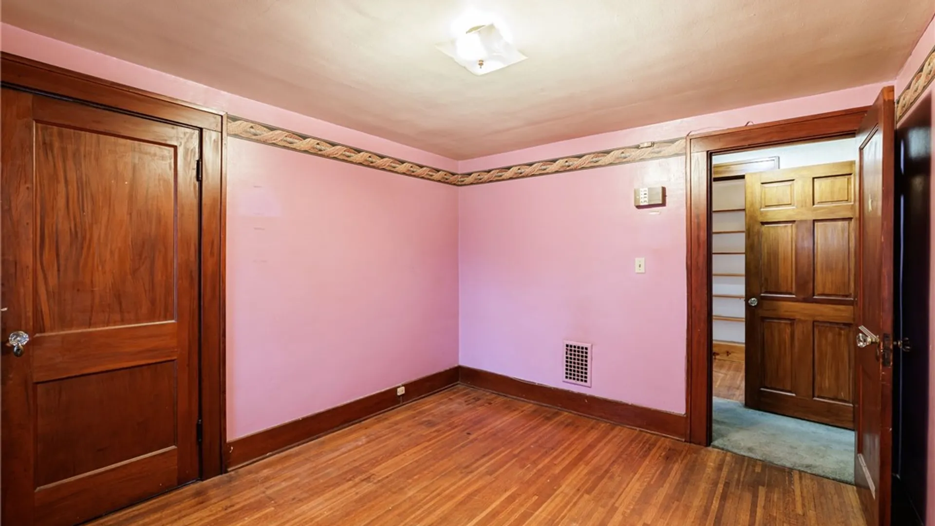 Property at 22 Grassmere Park, Rochester, NY 14612 22