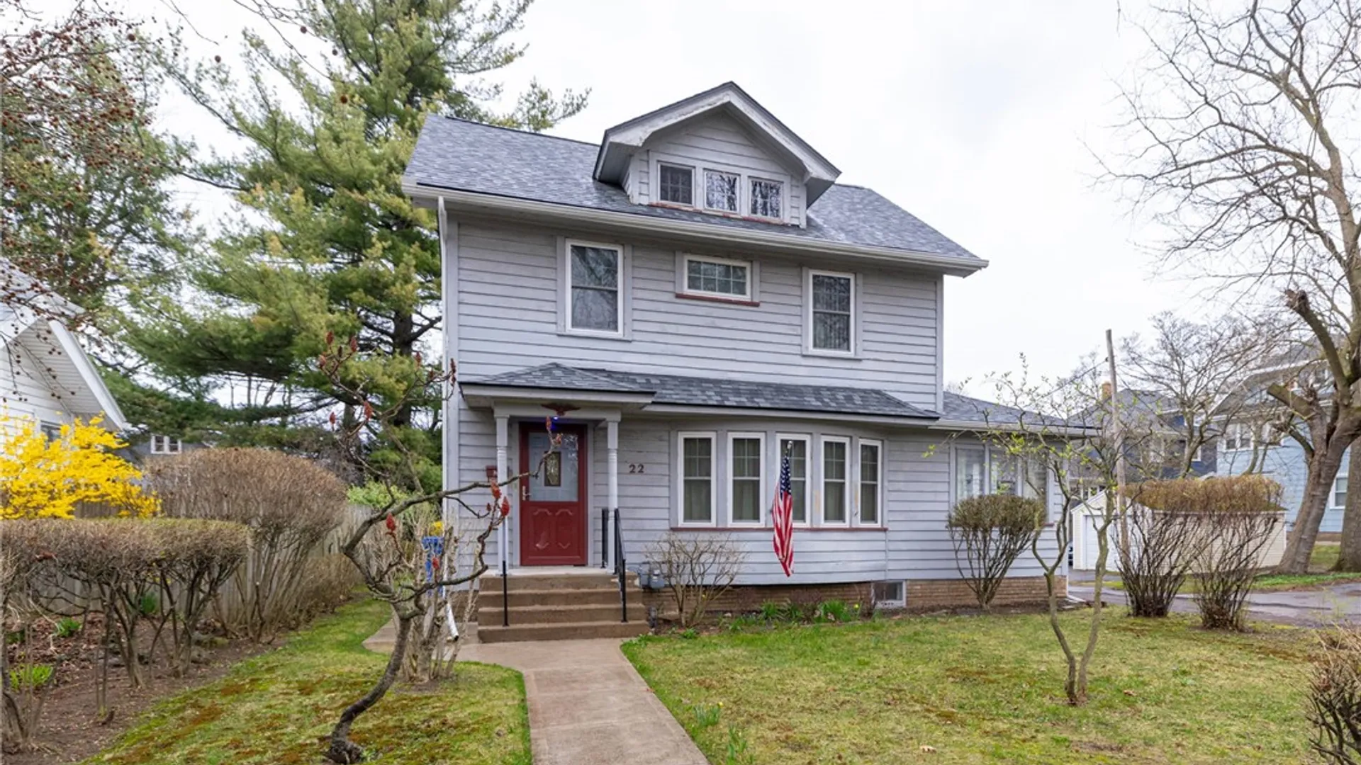 Property at 22 Grassmere Park, Rochester, NY 14612 3