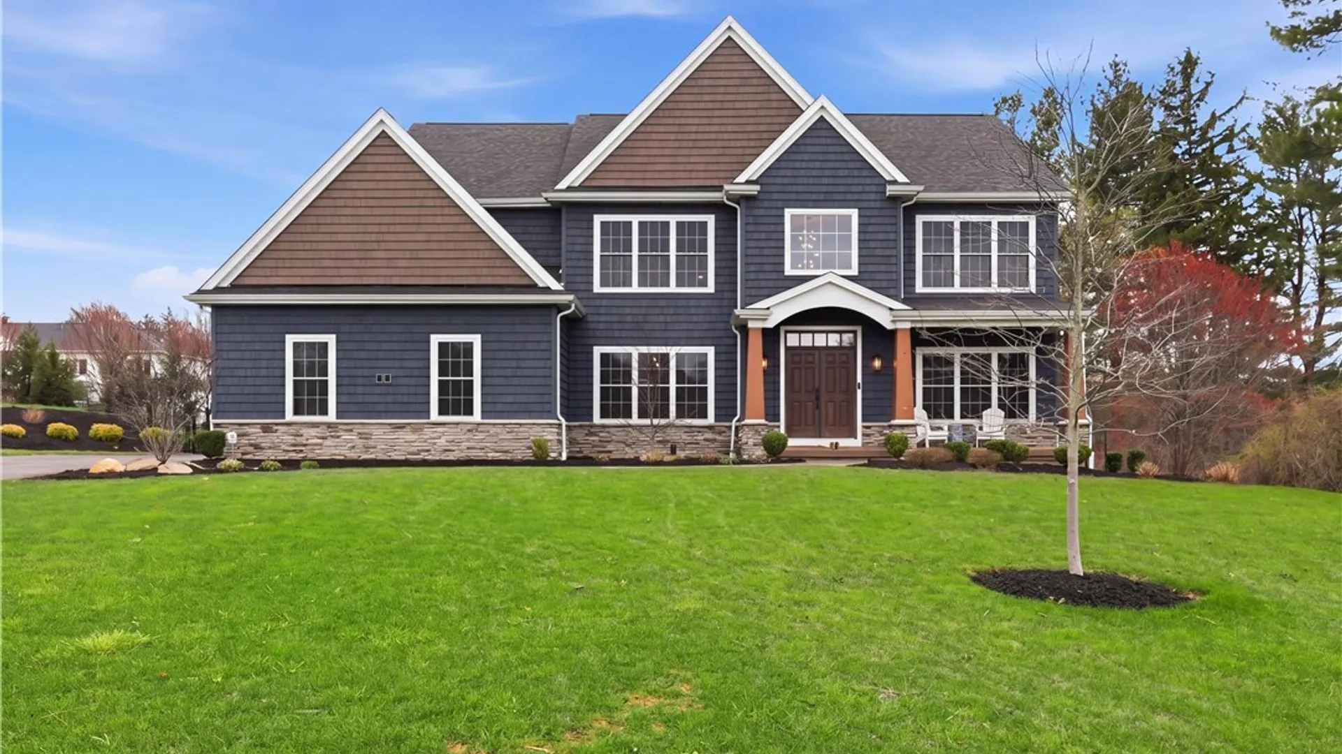 Property at 17 Woodthrush, Orchard Park, NY 14127 2