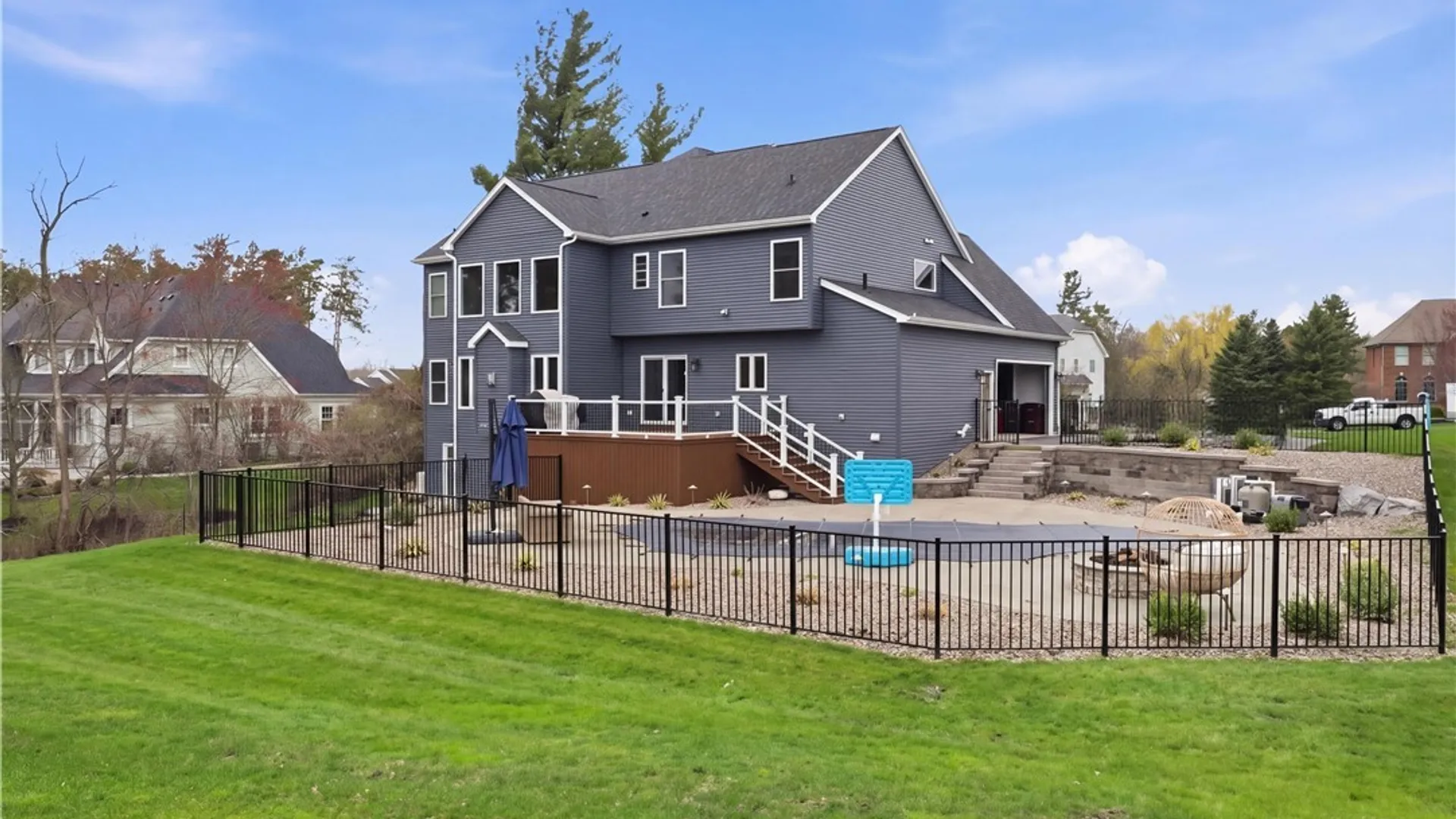 Property at 17 Woodthrush, Orchard Park, NY 14127 42