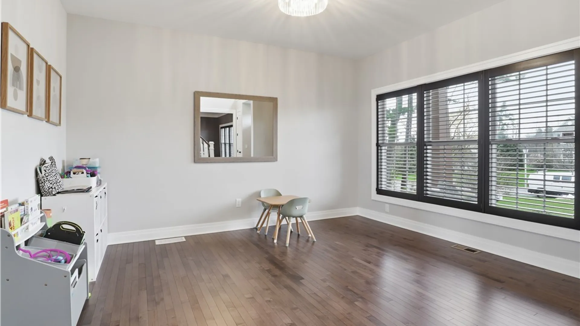 Property at 17 Woodthrush, Orchard Park, NY 14127 9