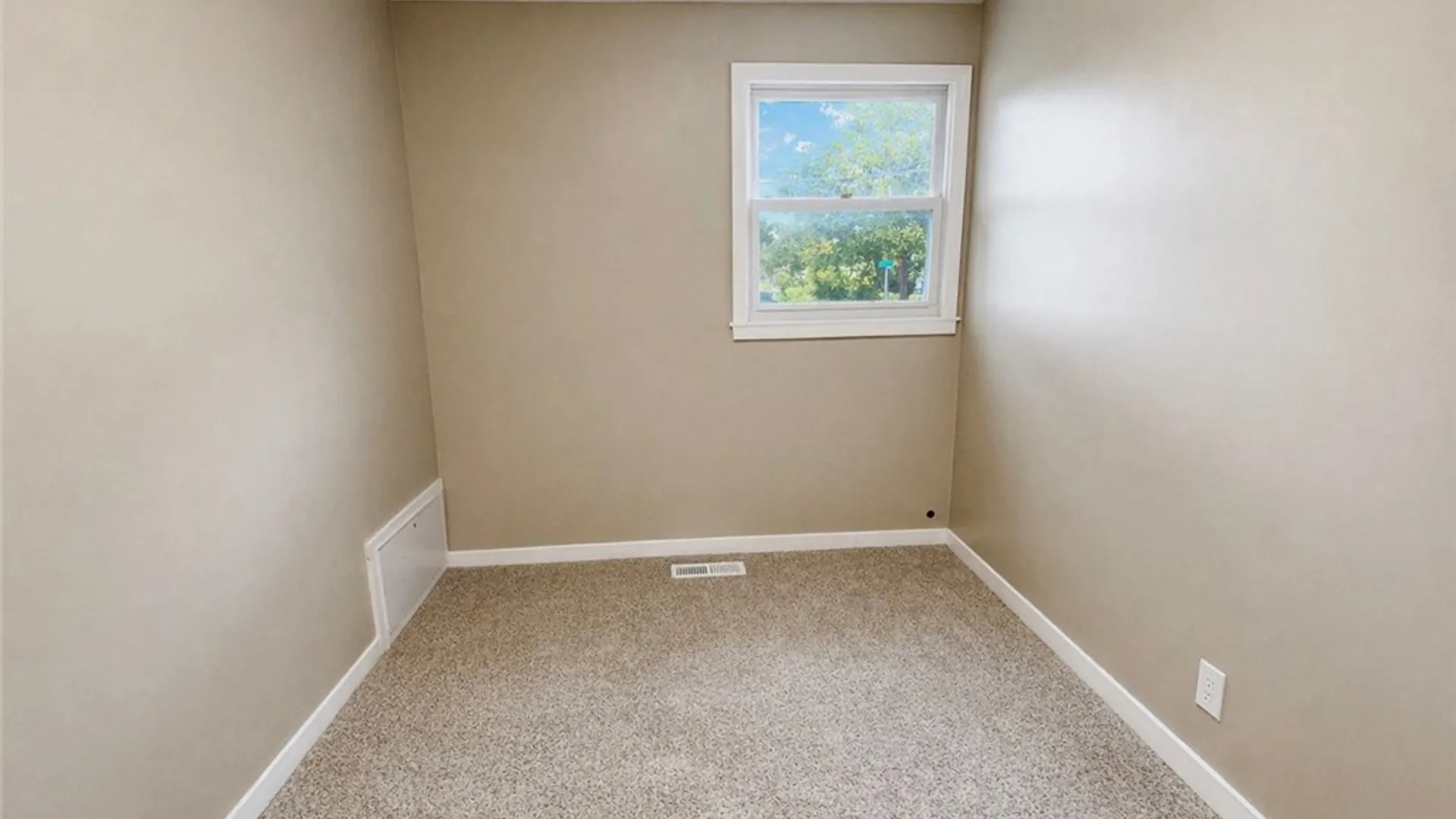 Property at 114 Colonel Drive, Rome, NY 13440 21