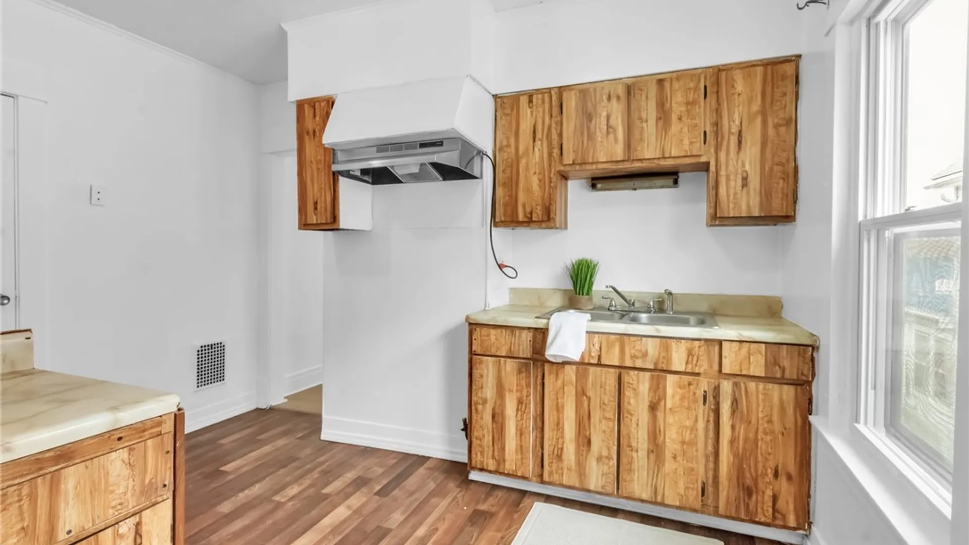 Property at 723 Kensington Avenue, Buffalo, NY 14215 11