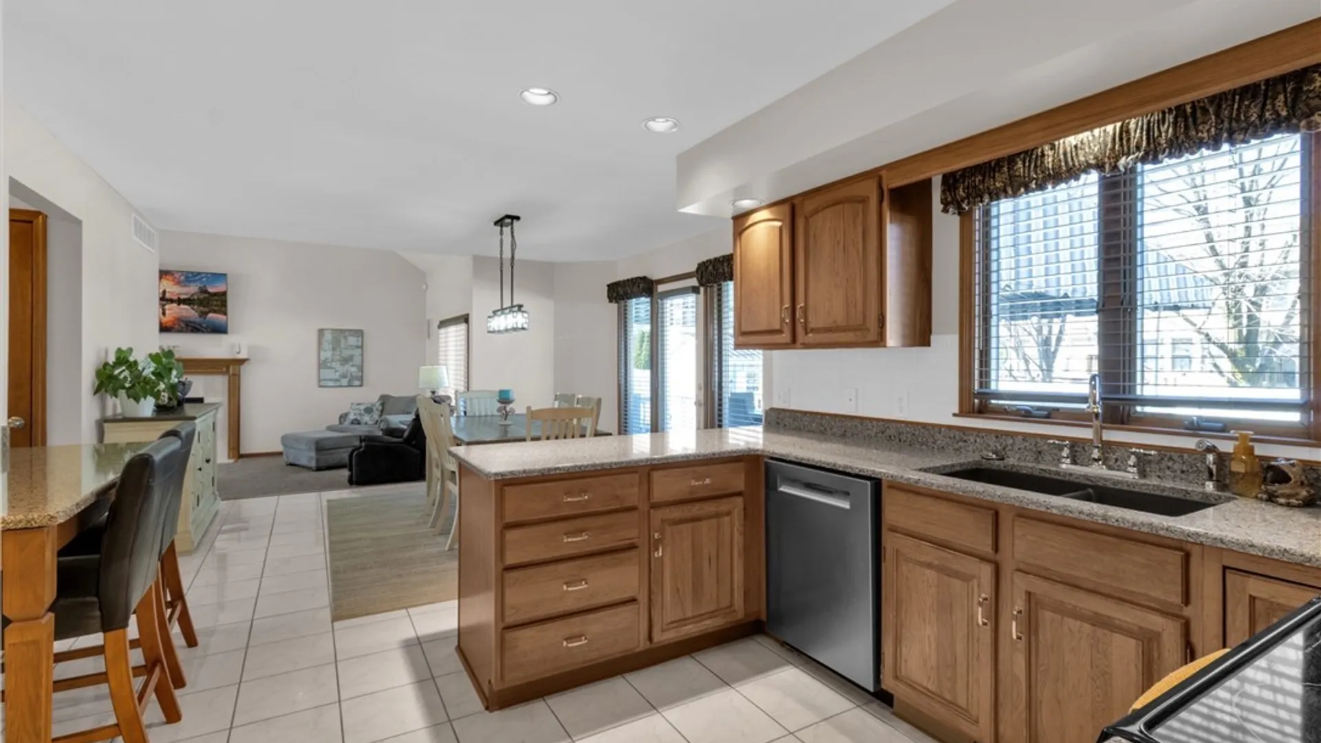 Property at 3319 Blossom Lane, Wheatfield, NY 14120 12