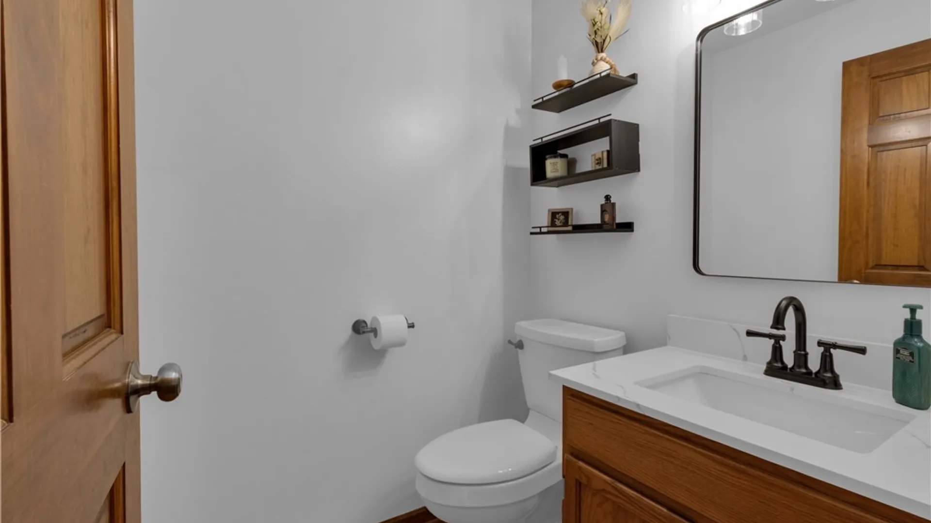 Property at 3319 Blossom Lane, Wheatfield, NY 14120 21